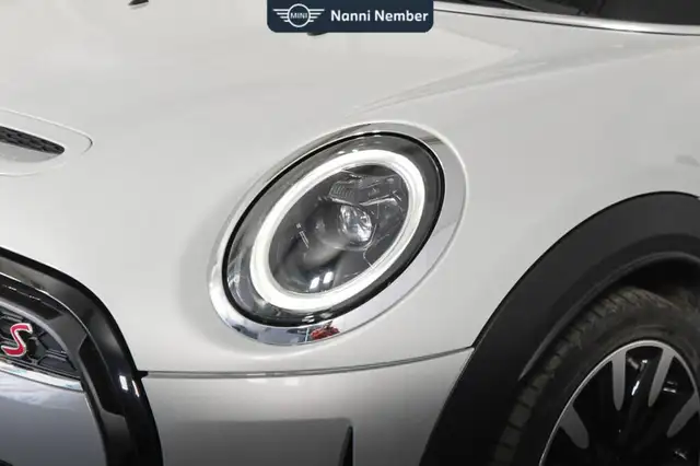 MINI Hatch view 5