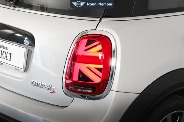 MINI Hatch view 6