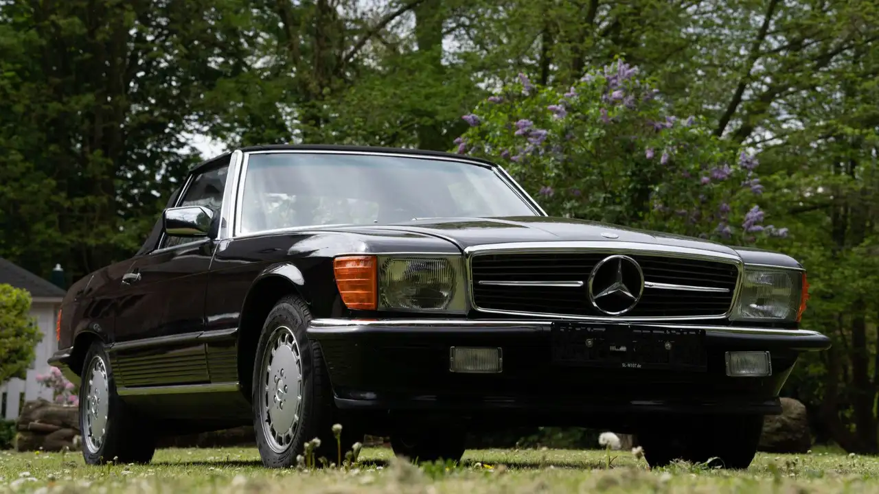 Mercedes-Benz SL 560