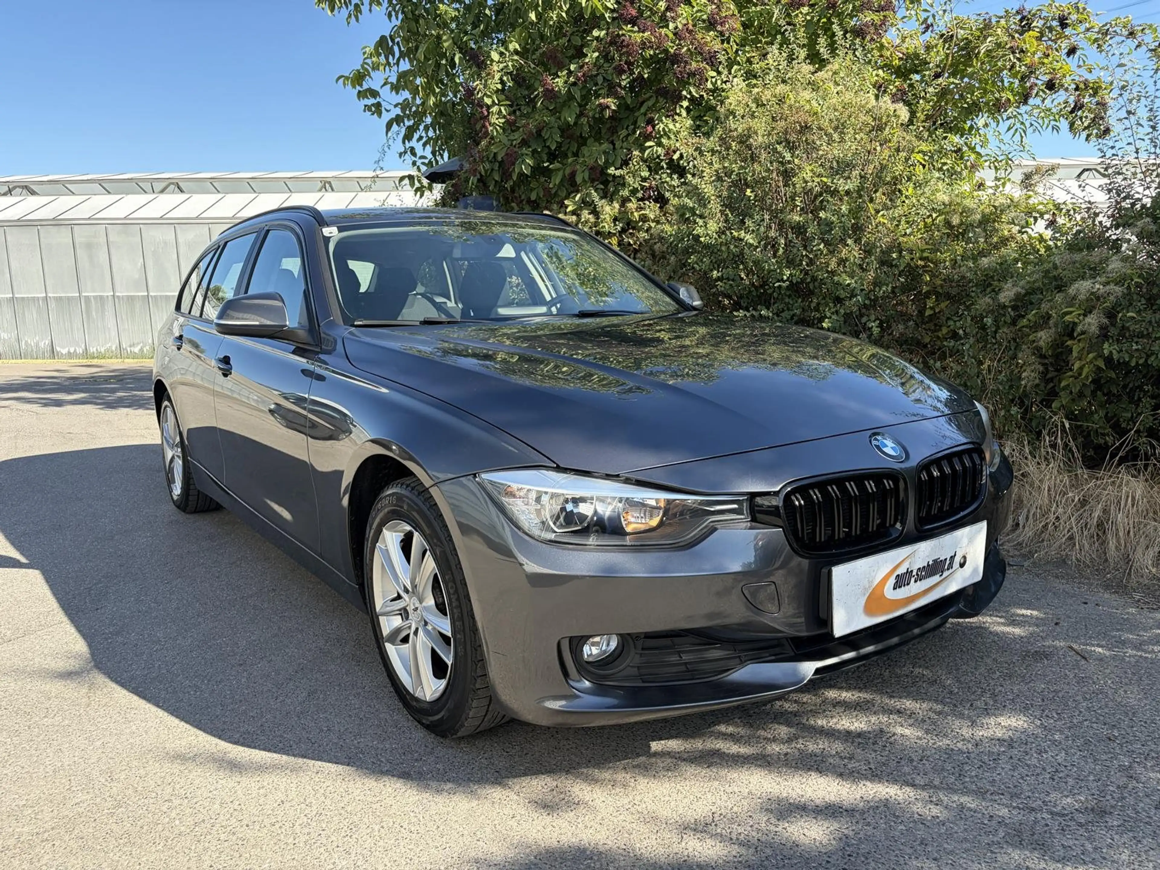 BMW 316 3er Benzin-Kombi AHK PDC AC/Auto ÖAMTC Pickerl