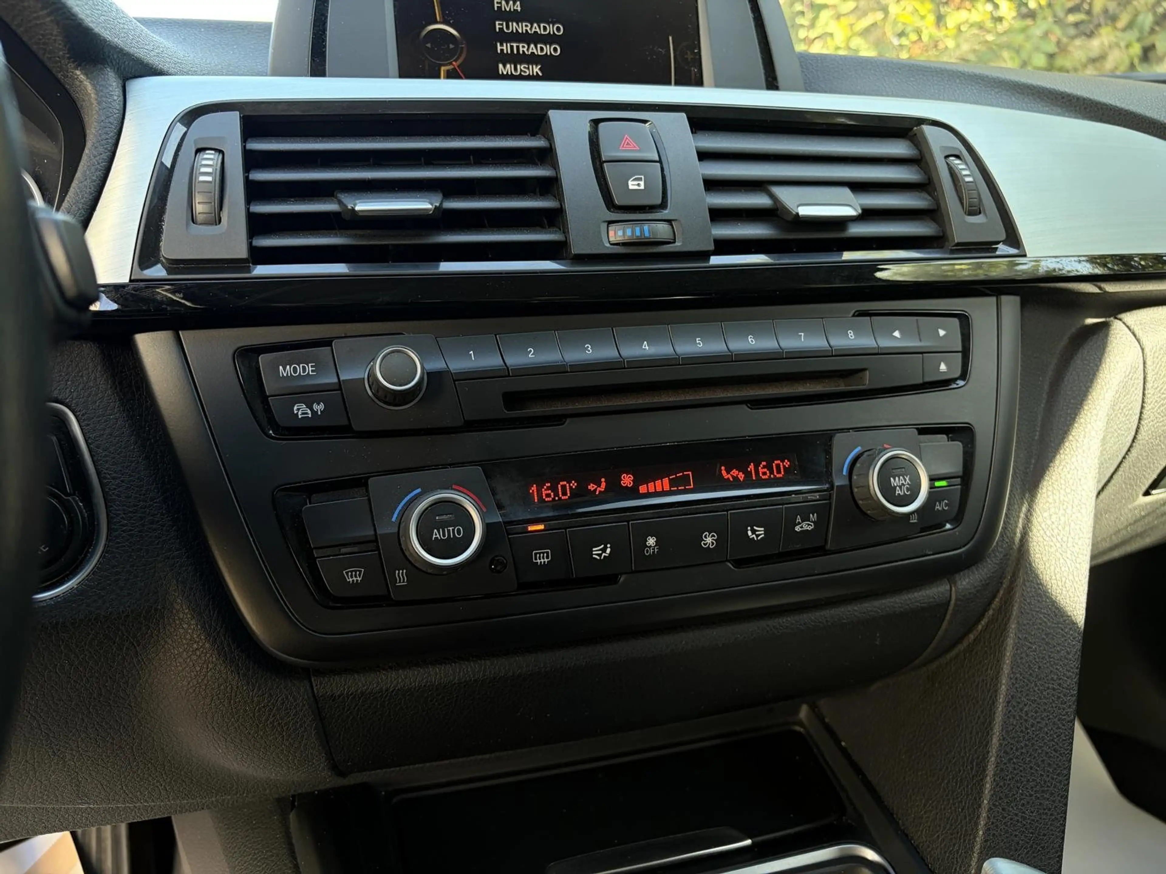BMW 316 3er Benzin-Kombi AHK PDC AC/Auto ÖAMTC Pickerl — photo 11