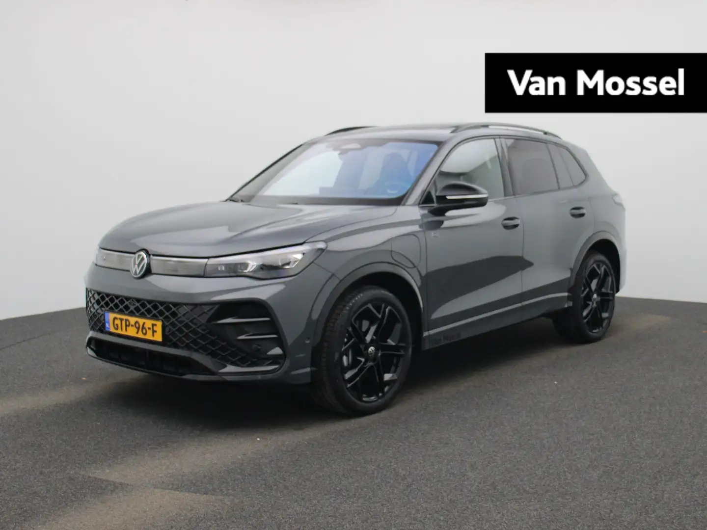 Volkswagen Tiguan 1.5 eHybrid R-Line Business 272 PK | Automaat | Na Grigio - 1