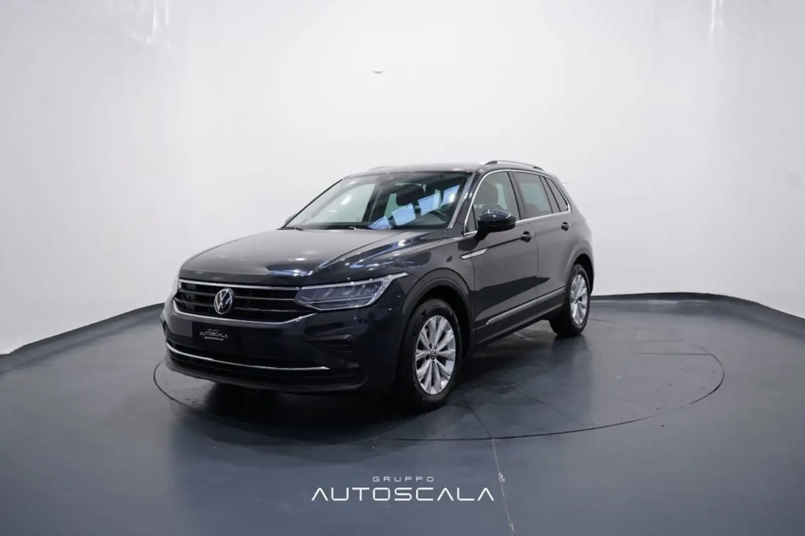 Volkswagen Tiguan 2.0 TDI SCR Life Grigio - 1