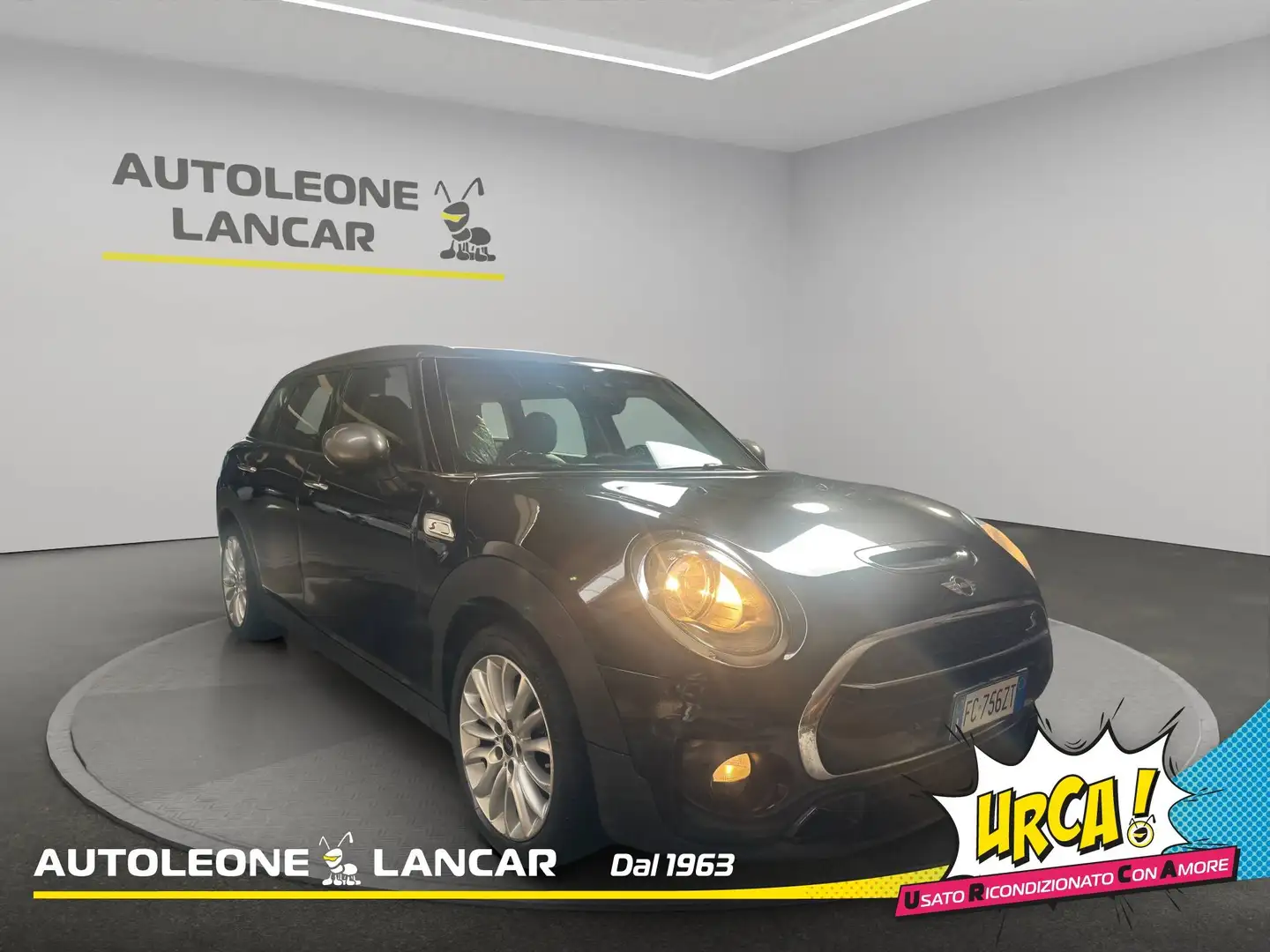 MINI Cooper SD Clubman 2.0 Cooper SD Boost All4 190cv PELLE BLU A Černá - 1