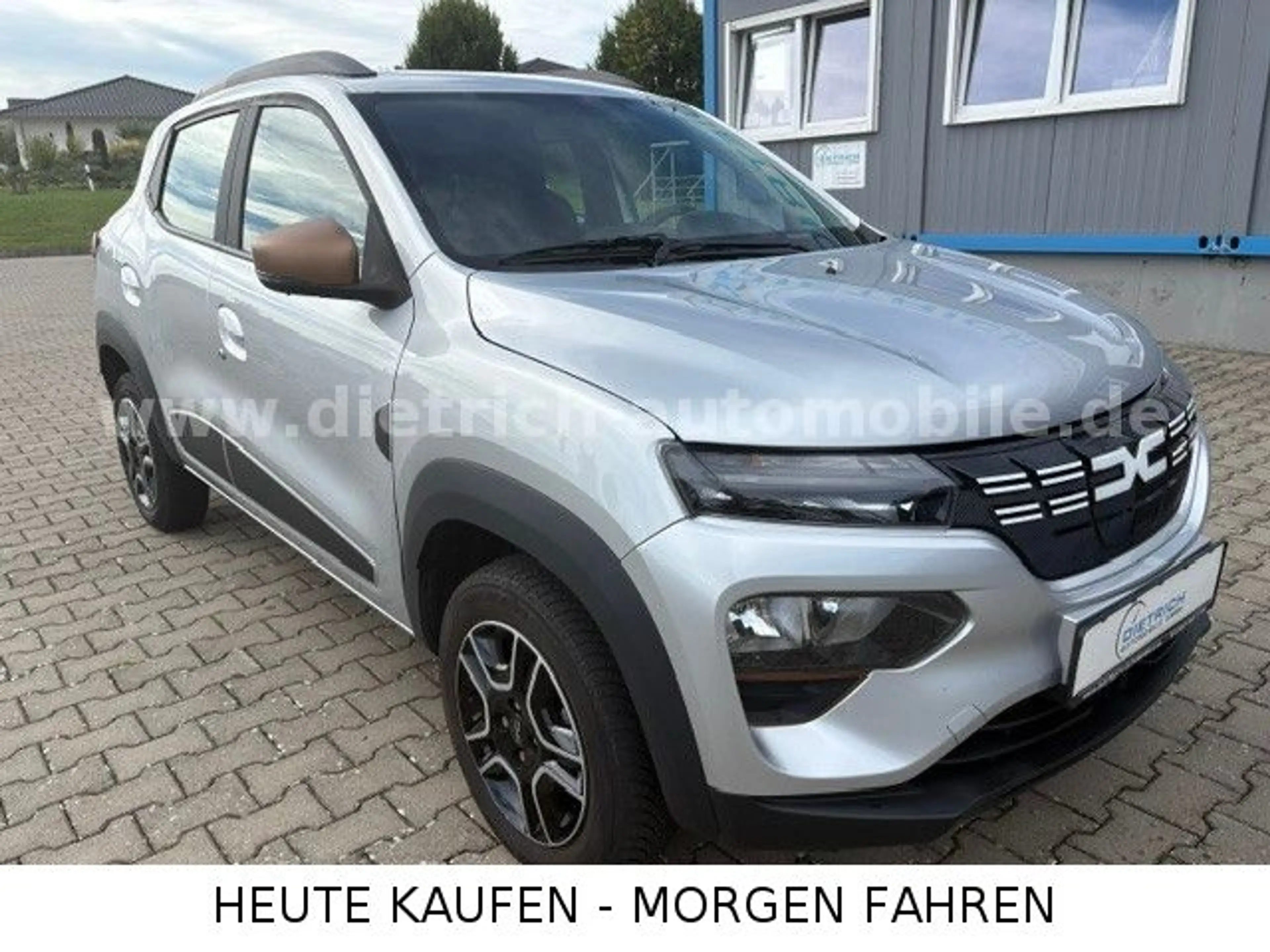 Dacia Spring Extreme Electric 65 KAMERA PDC AUTOMATIC — photo 3