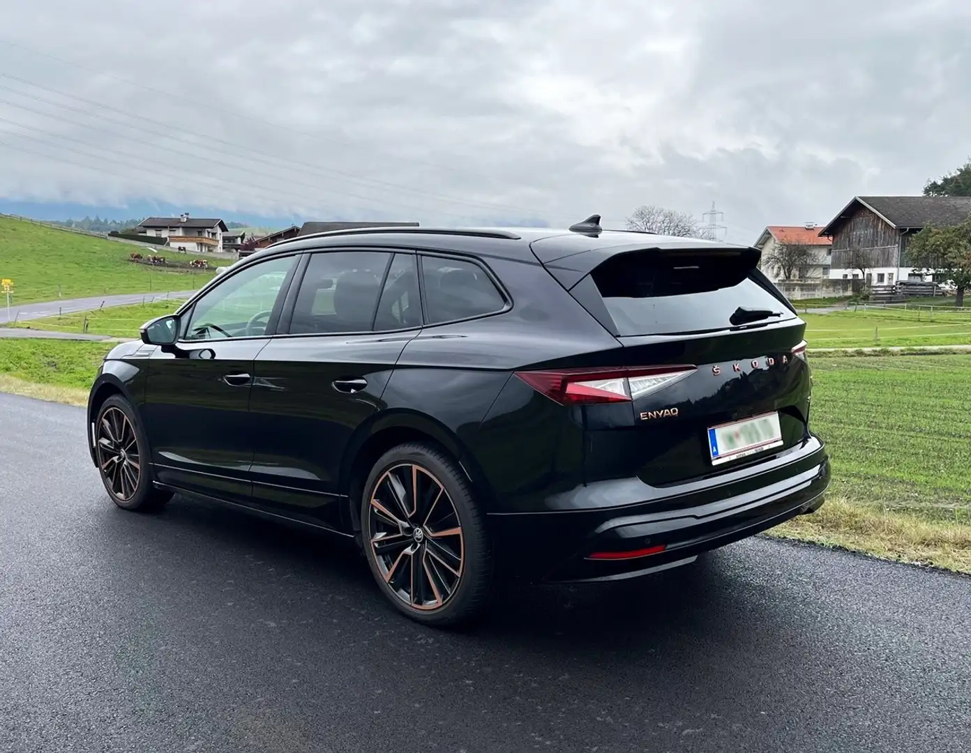 Skoda Enyaq Enyaq iV 80 Limitierte Founders Edition Schwarz - 2