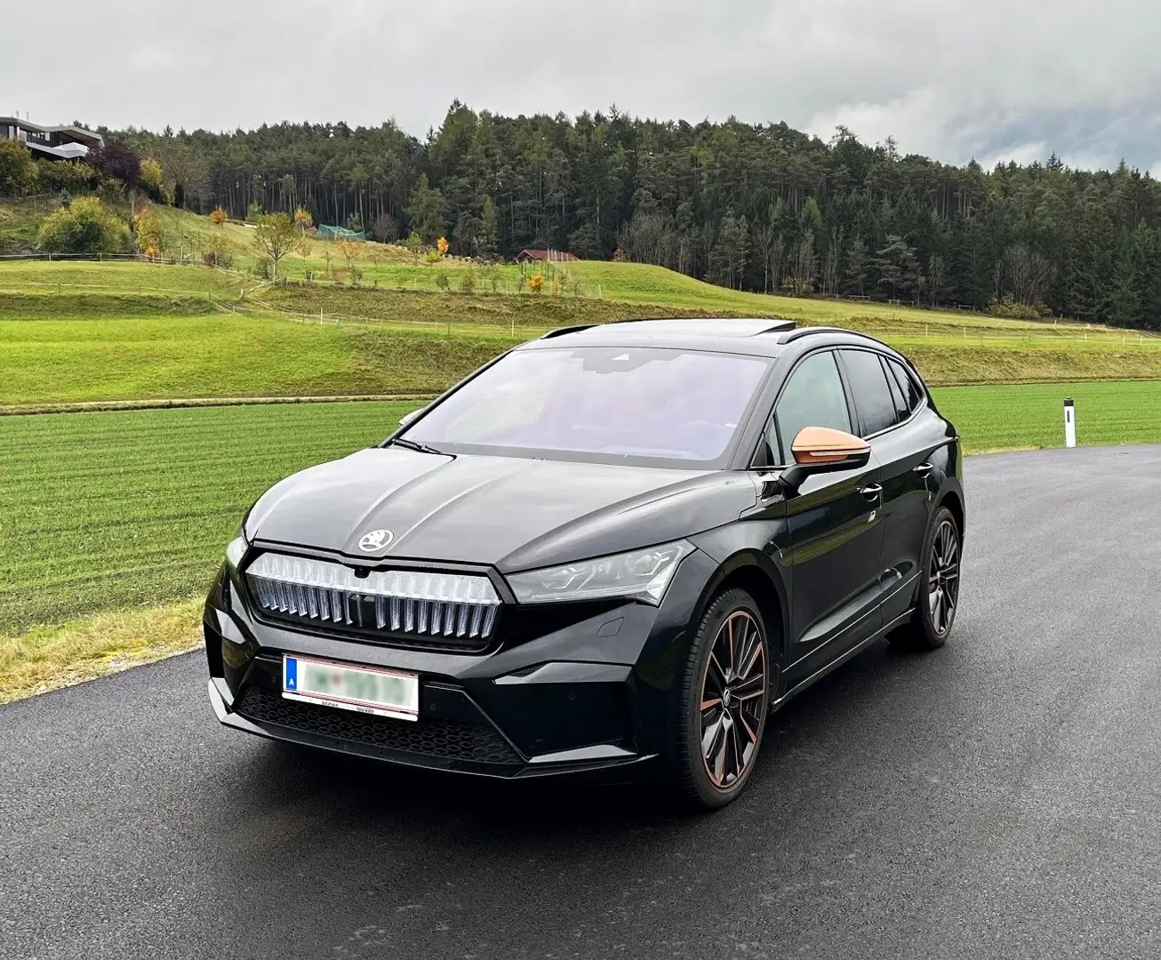 Skoda Enyaq Enyaq iV 80 Limitierte Founders Edition Schwarz - 1