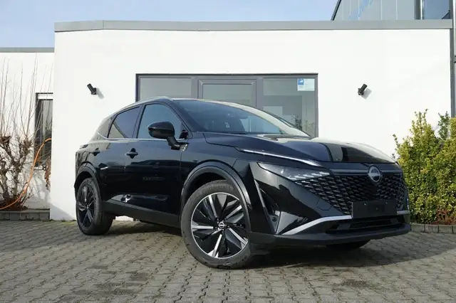 Nissan Qashqai TEKNA 158PS Xtron MY25 BOSE Pano SOFORT