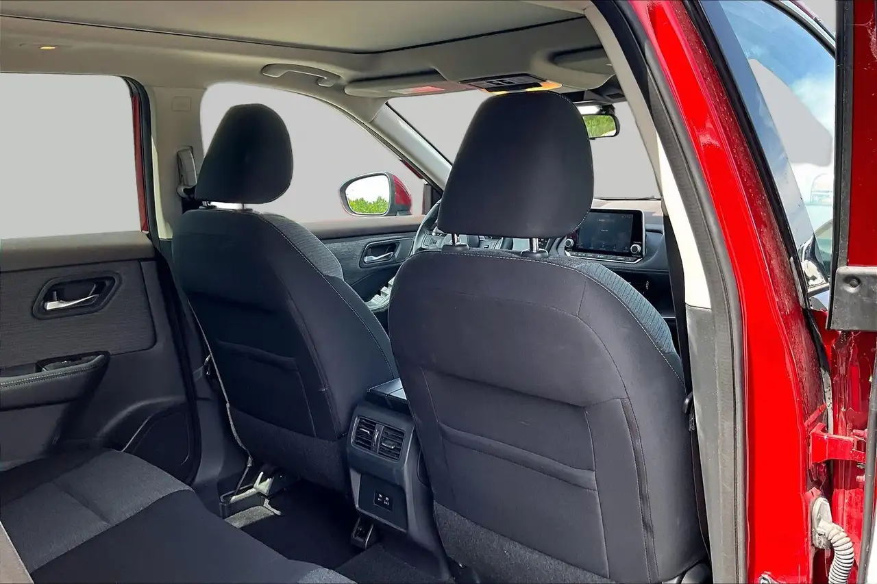 Nissan Rogue снимка Nissan Rogue