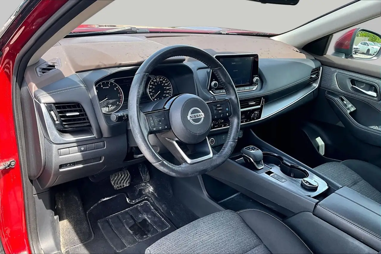 Nissan Rogue снимка Nissan Rogue