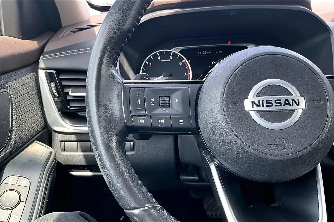 Nissan Rogue снимка Nissan Rogue