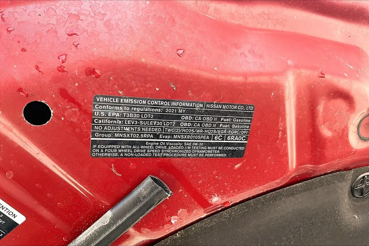 Nissan Rogue снимка Nissan Rogue