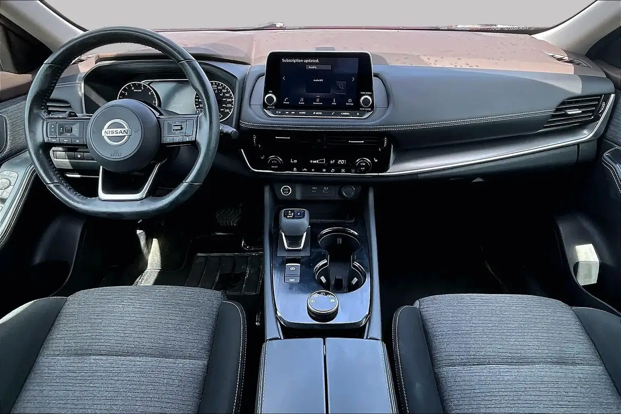 Nissan Rogue снимка Nissan Rogue