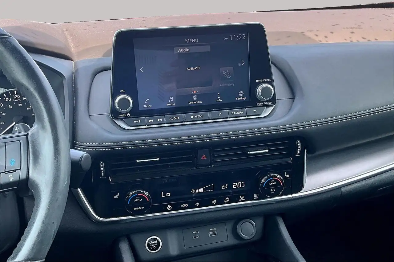 Nissan Rogue снимка Nissan Rogue