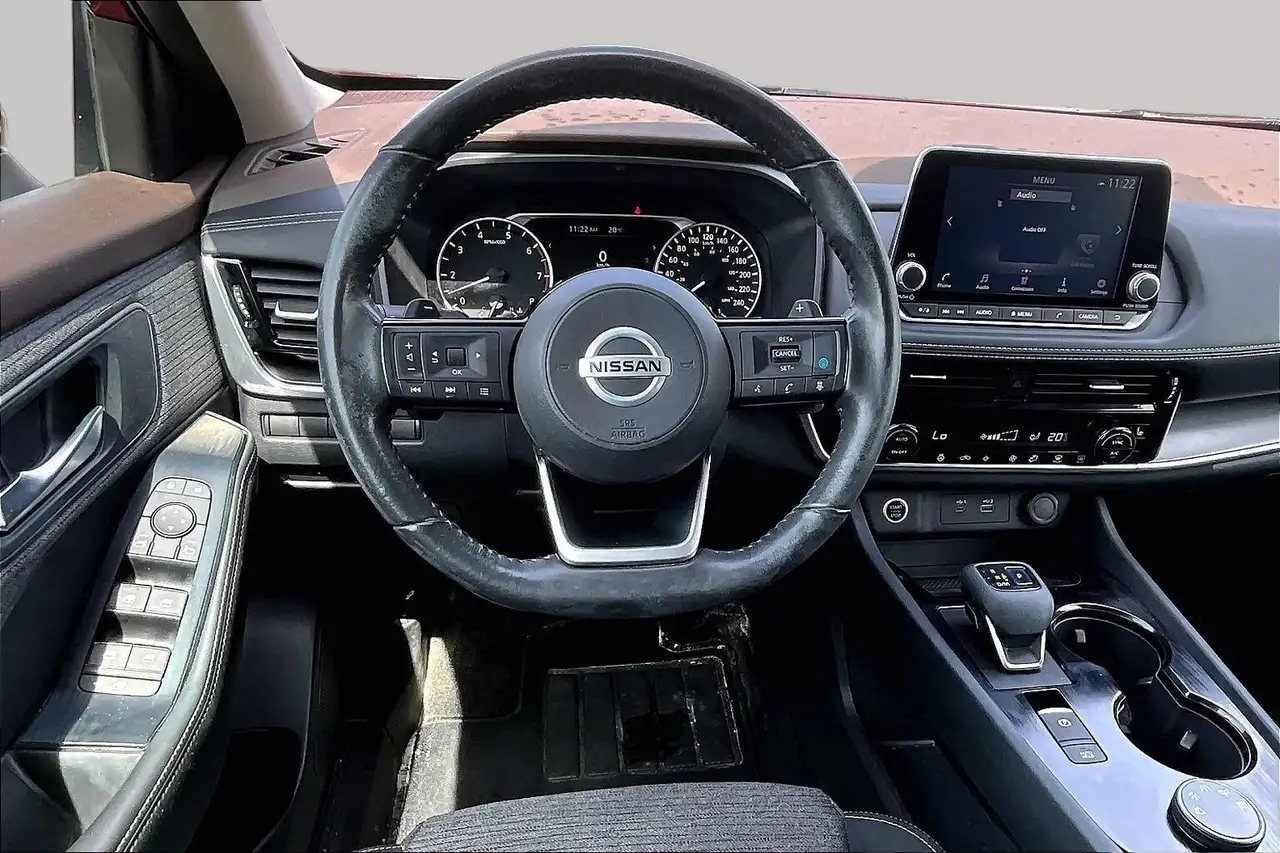 Nissan Rogue снимка Nissan Rogue