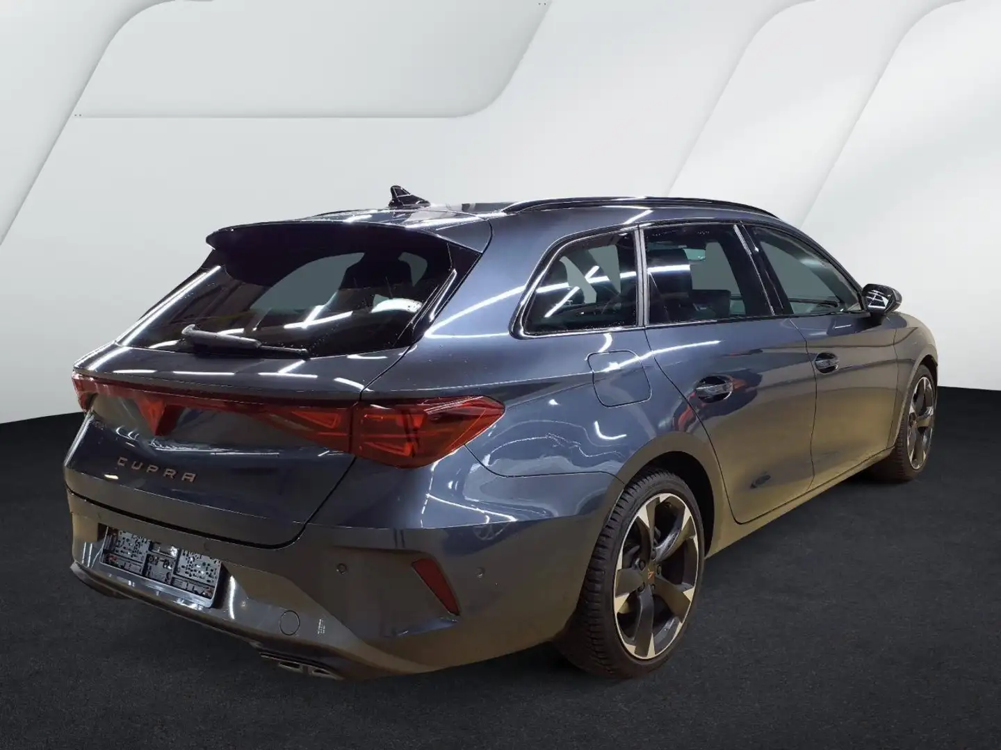 CUPRA Leon Sportstourer 1.5 eTSI DSG EDGE|INTELLIGENT|SHZ Grau - 2