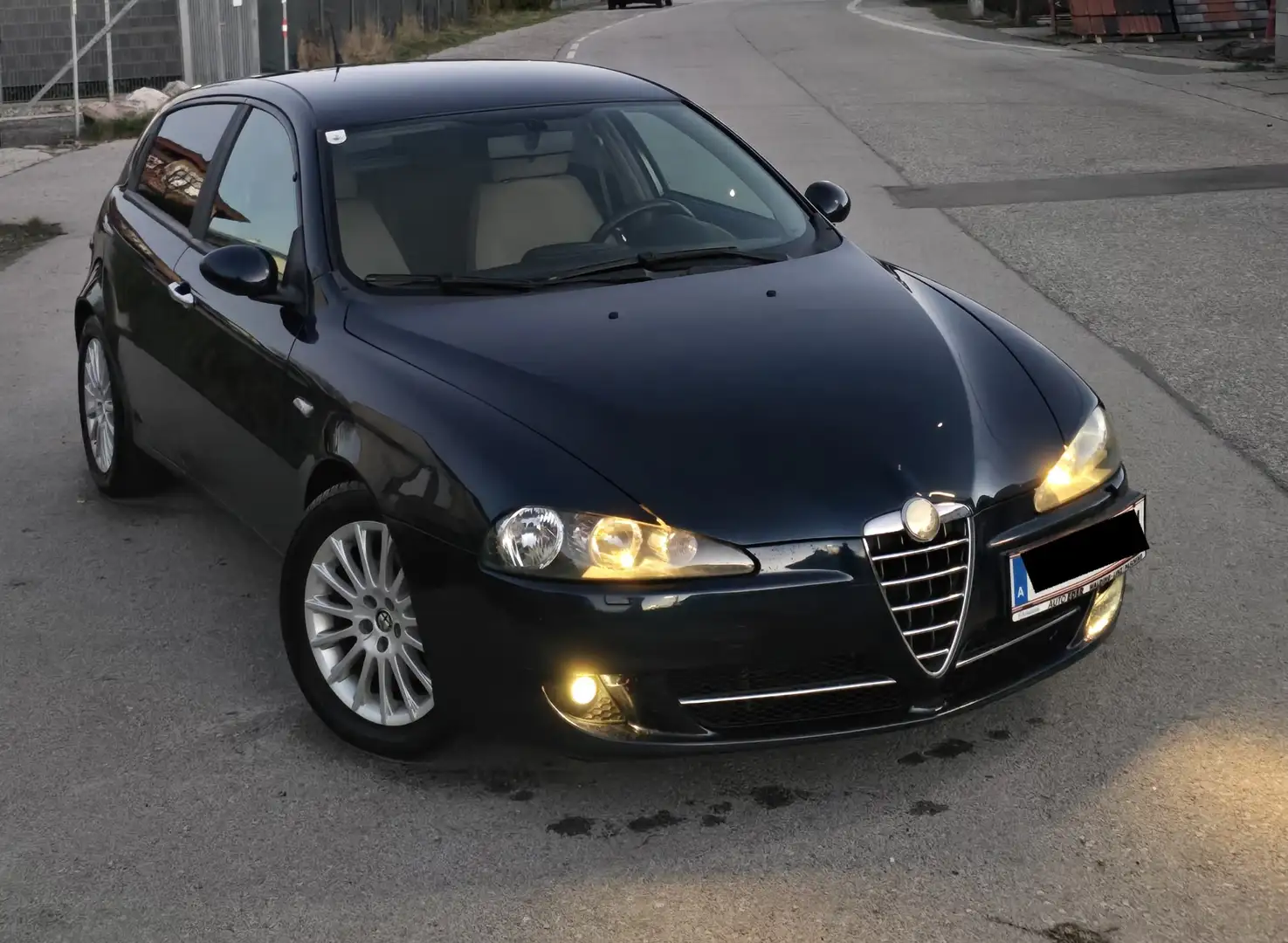 Alfa Romeo 147 1,6 Twin Spark Distinctive - 2