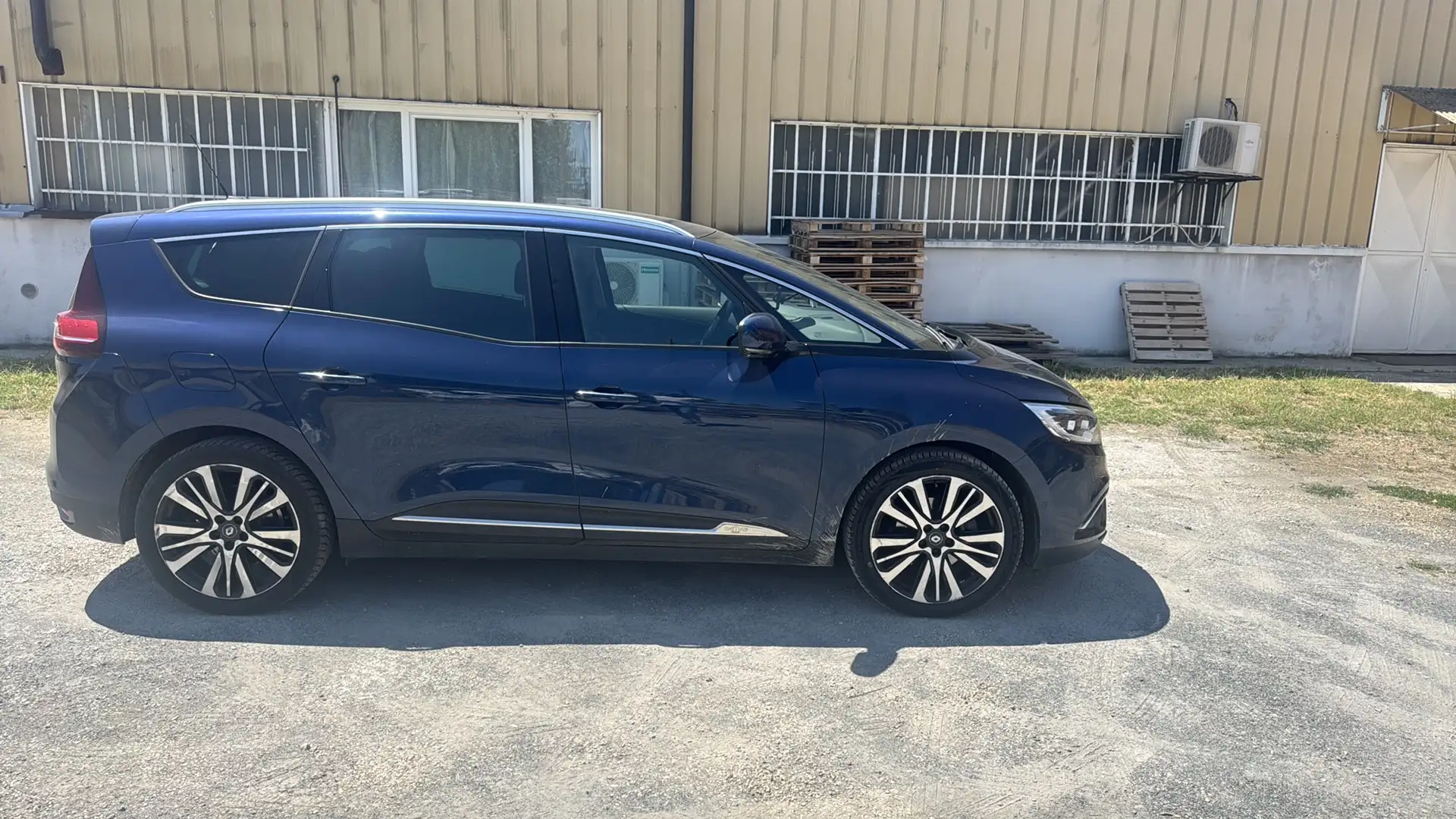Renault Grand Scenic 1.7 blue dci Initiale Paris 120cv edc Blu/Azzurro - 2