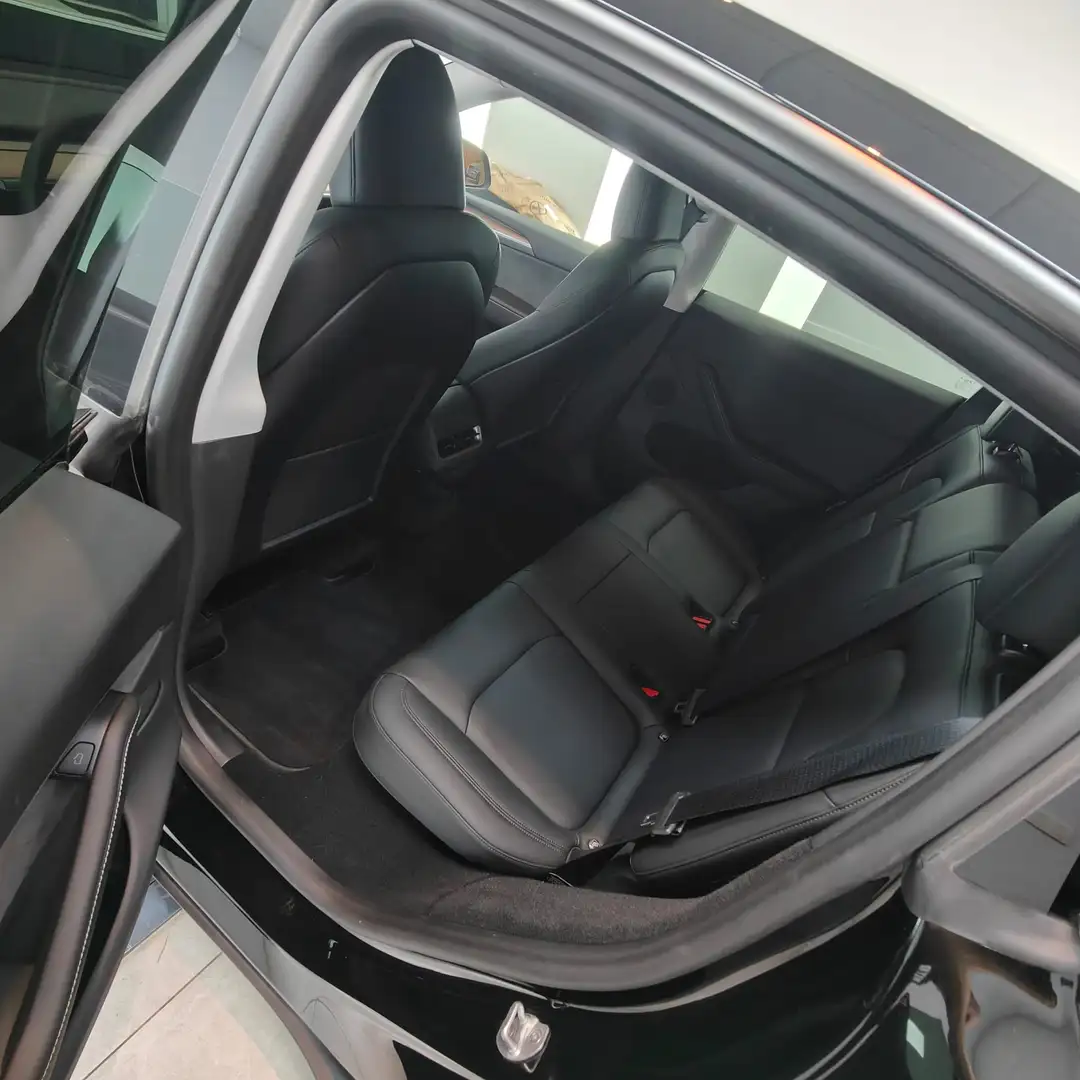 Tesla Model Y Model Y RWD Noir - 2