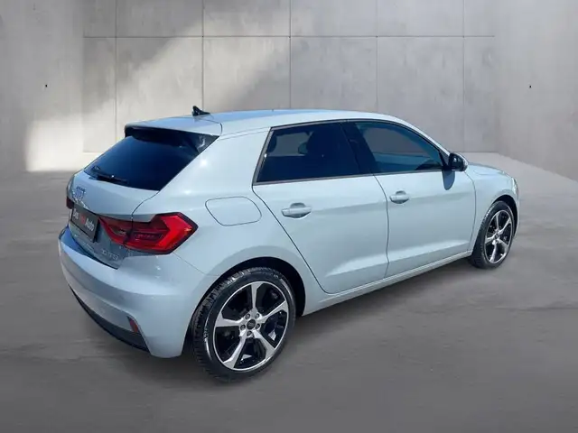 Audi A1 view 5