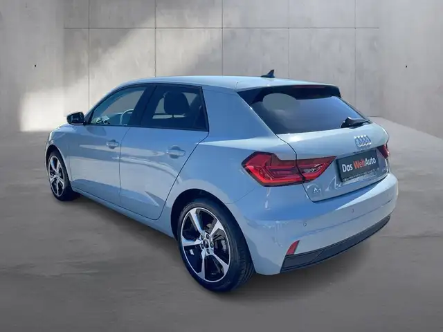 Audi A1 view 3