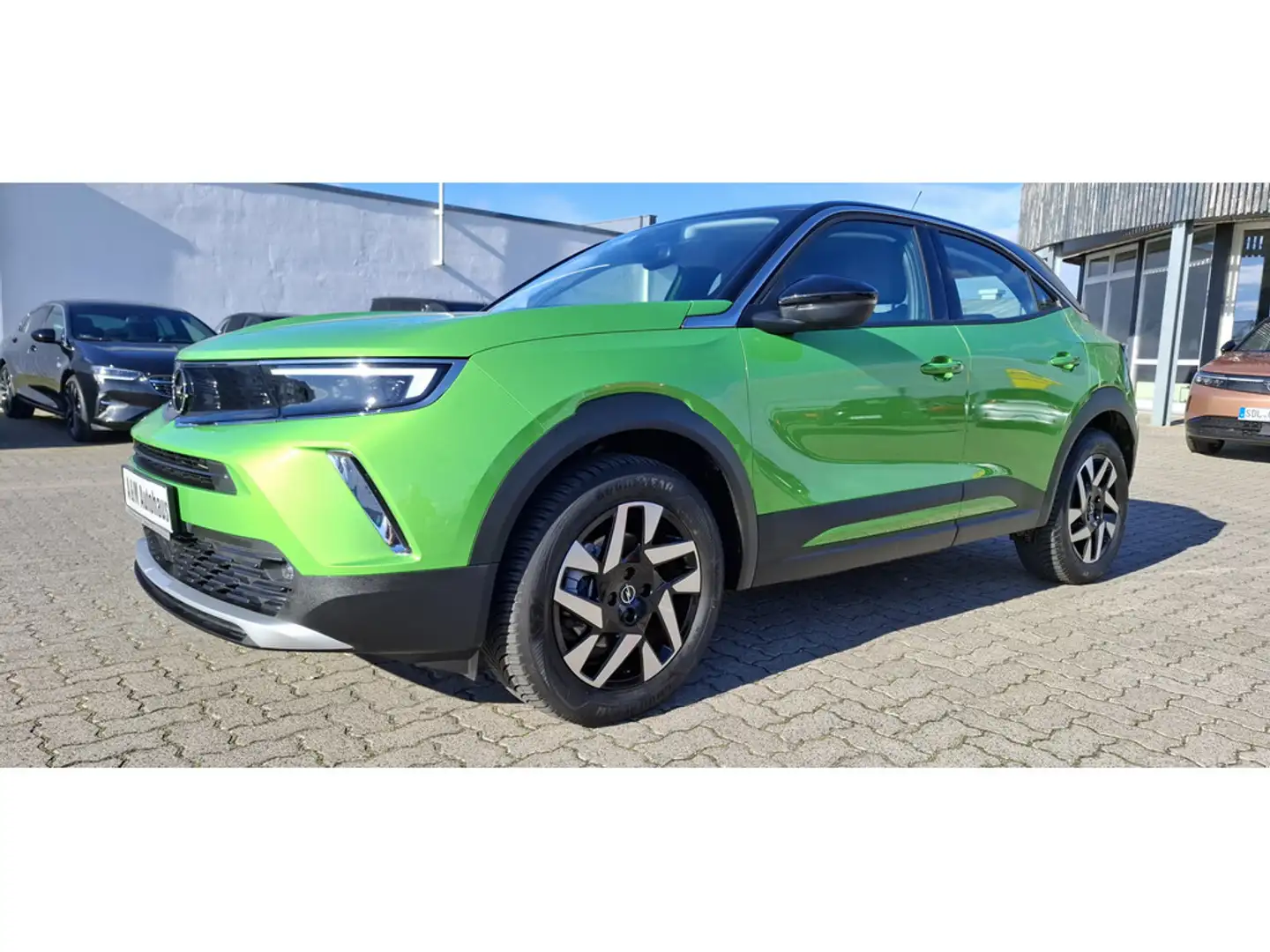 Opel Mokka-E Grün - 1