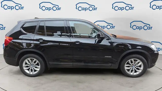 BMW X3 view 4