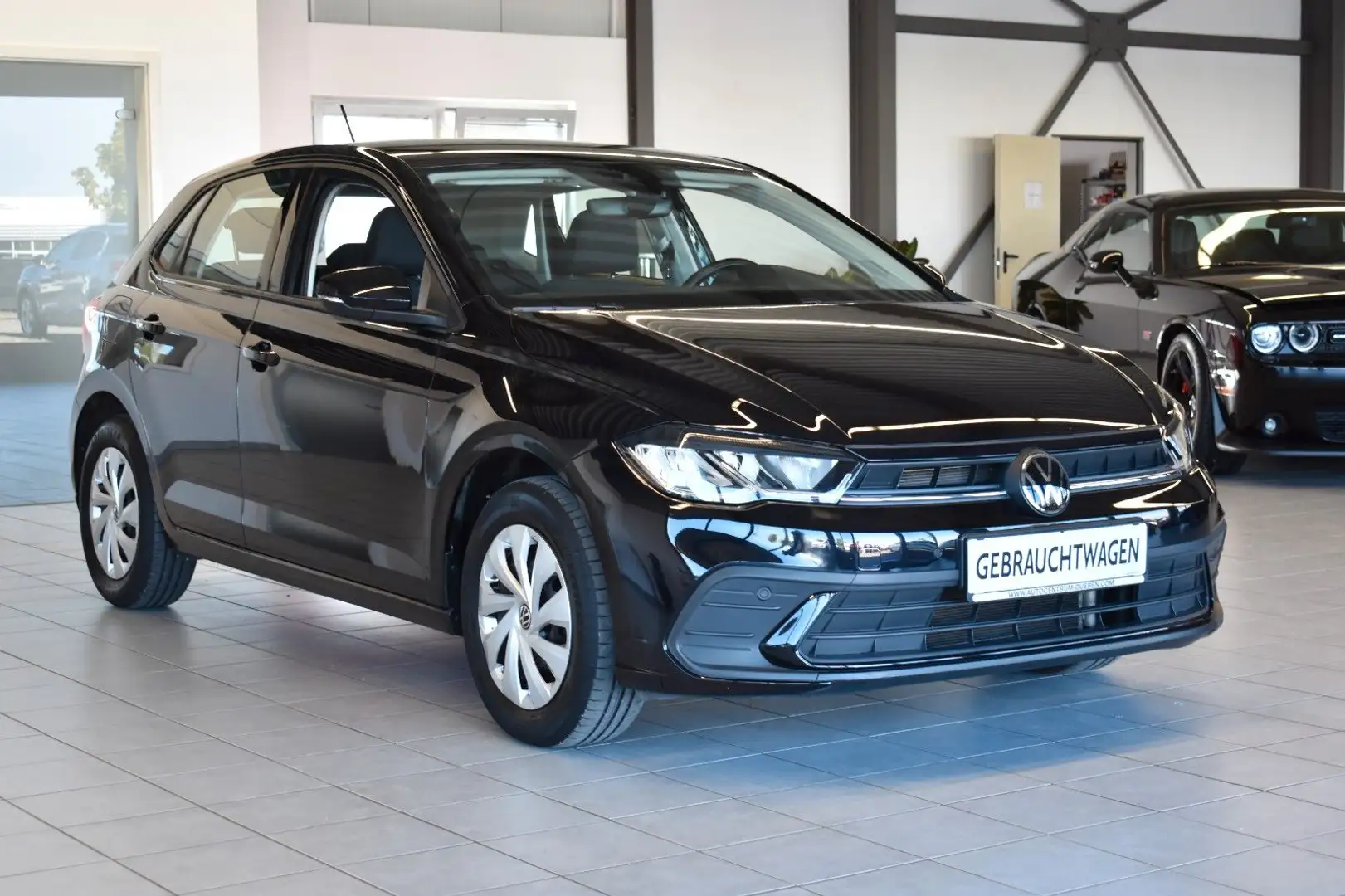 Volkswagen Polo VI Life Aut./VIR.COCKPIT/CARPLAY/LED/NAVI/ Schwarz - 1