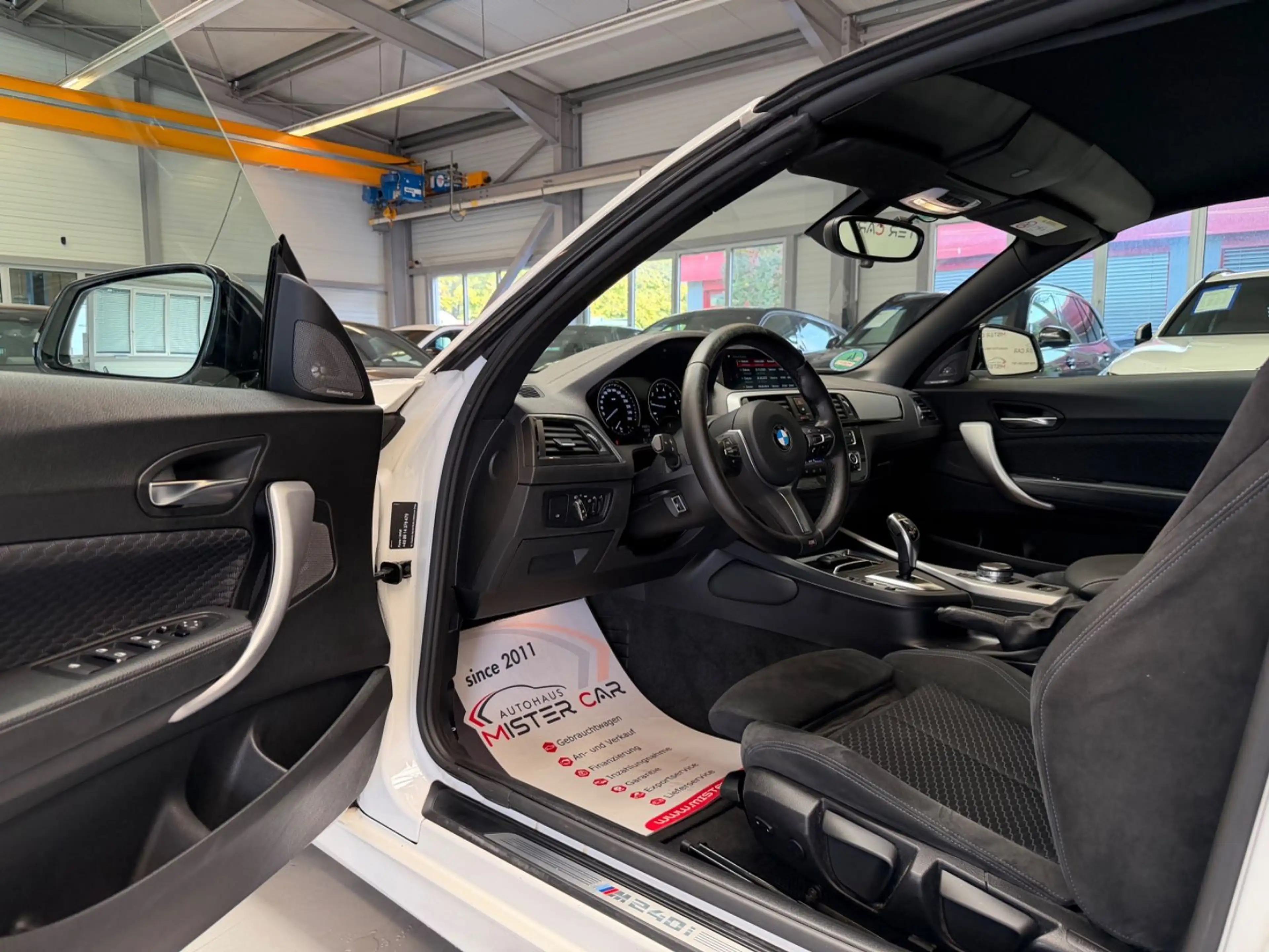 BMW 240 Cabrio M Sport DIGI/LED/NAVI/H&K/OPENAIR — photo 11