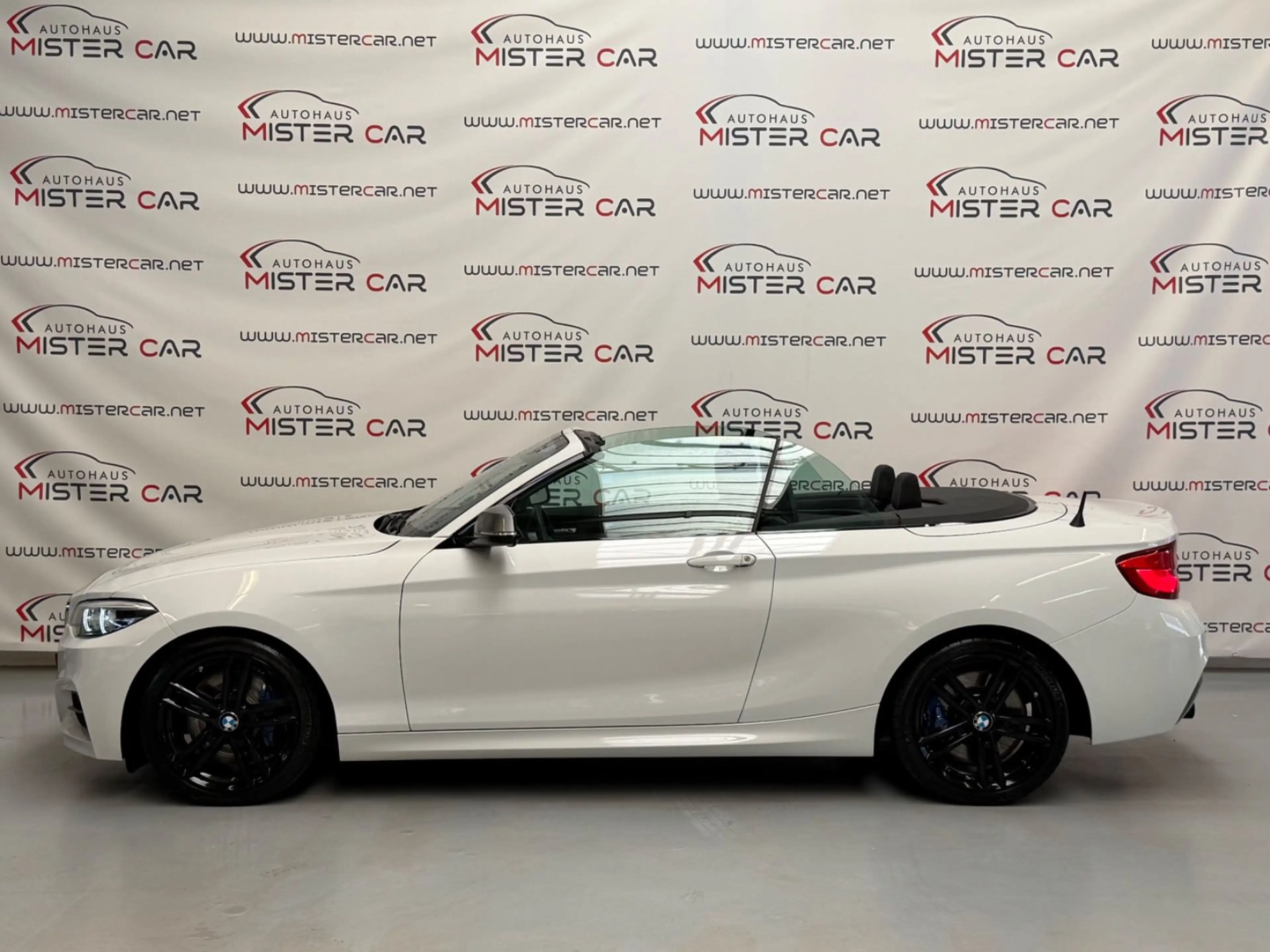 BMW 240 Cabrio M Sport DIGI/LED/NAVI/H&K/OPENAIR — photo 2