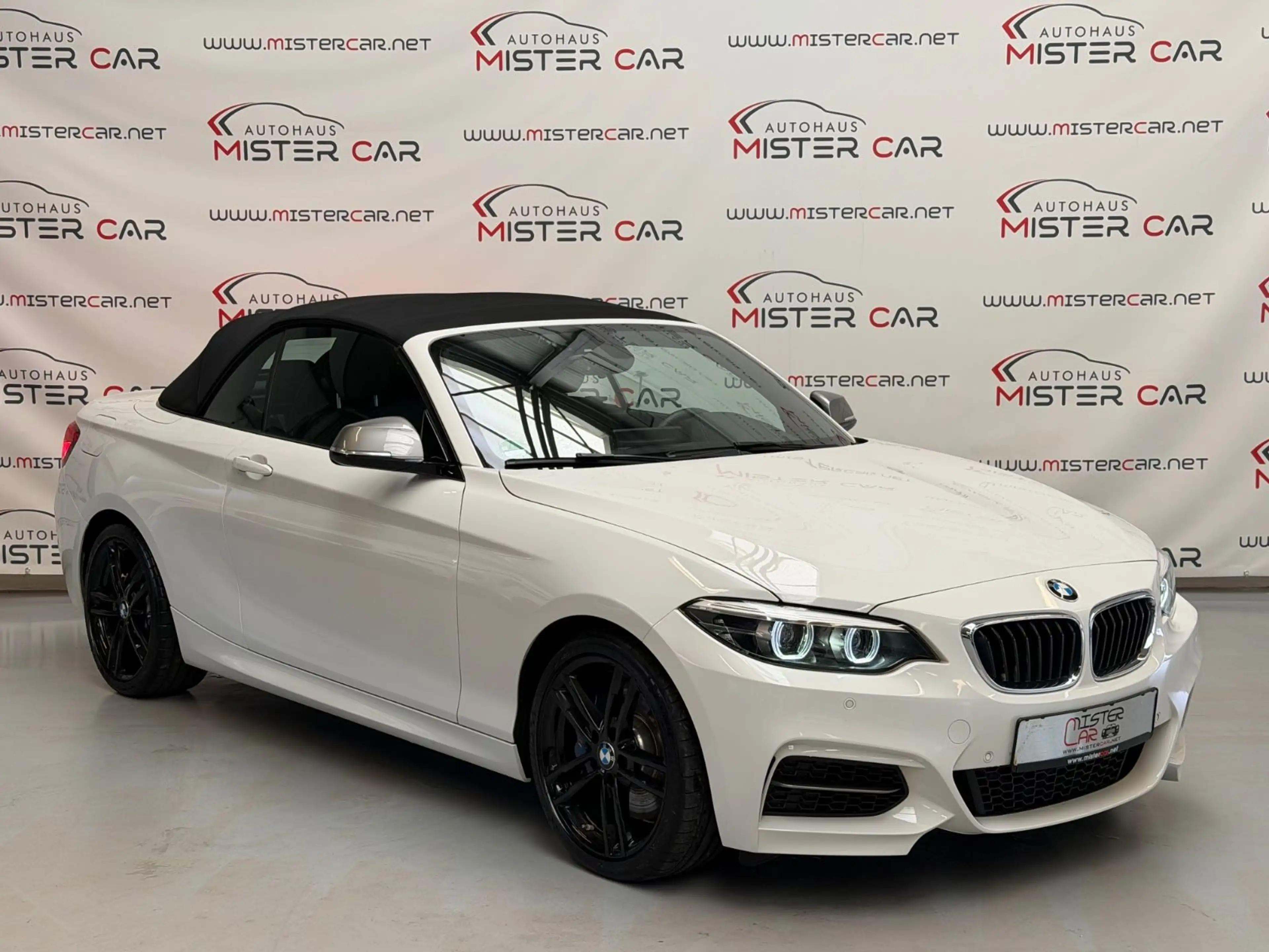 BMW 240 Cabrio M Sport DIGI/LED/NAVI/H&K/OPENAIR — photo 4