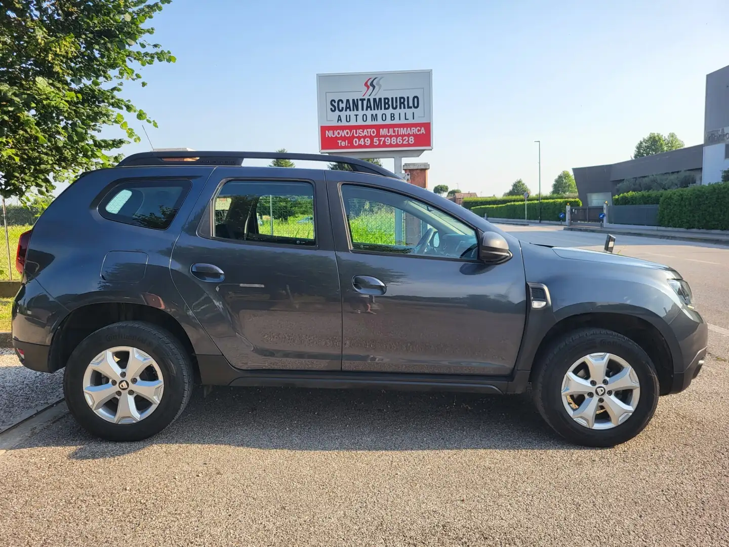 Dacia Duster 1.6 SCe GPL 4x2 Comfort Grigio - 1
