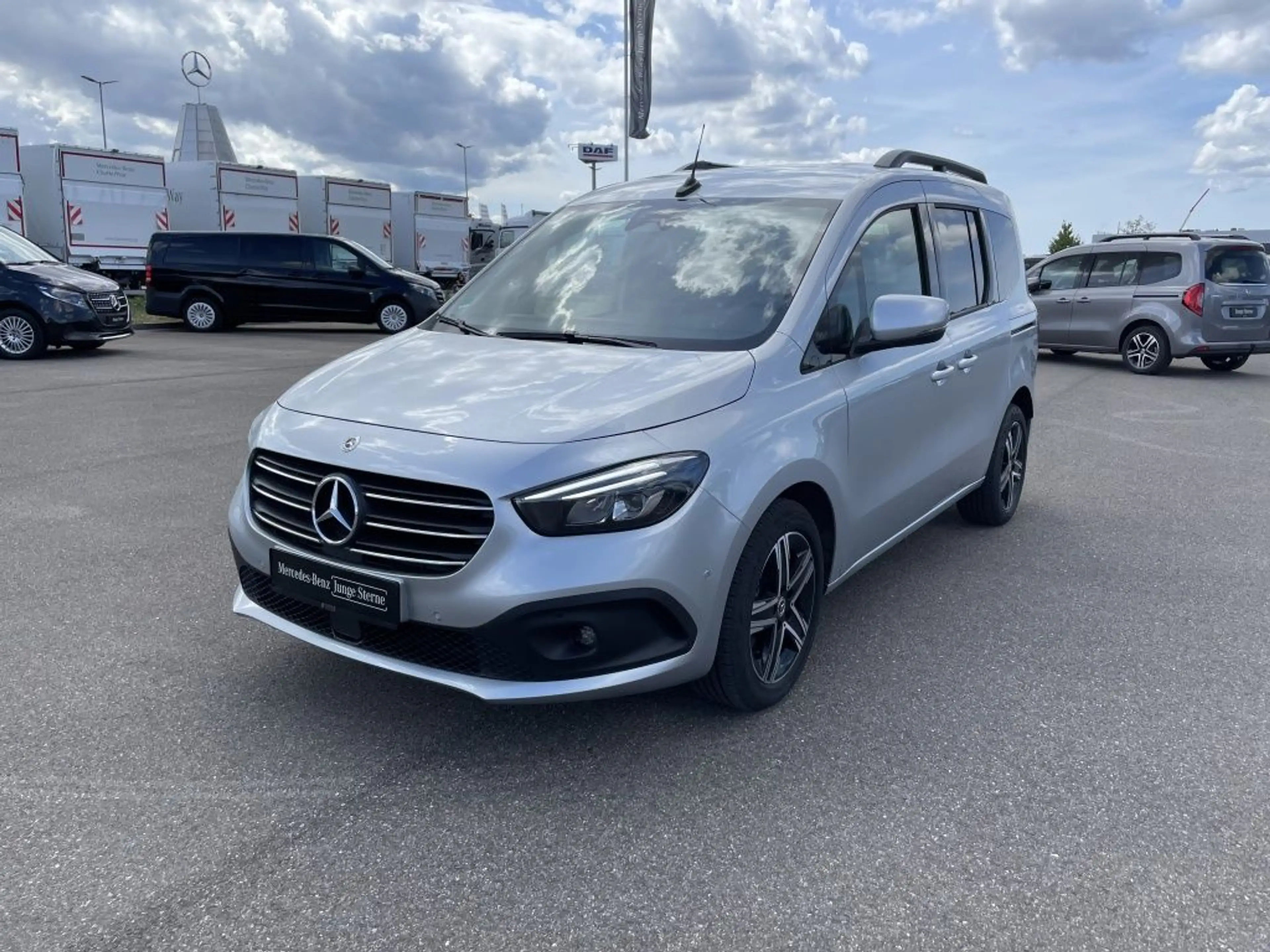 Mercedes-Benz T-Class T 180d Progressive EDITION/MBUX/NAVI/KAMERA/KEYL — photo 3