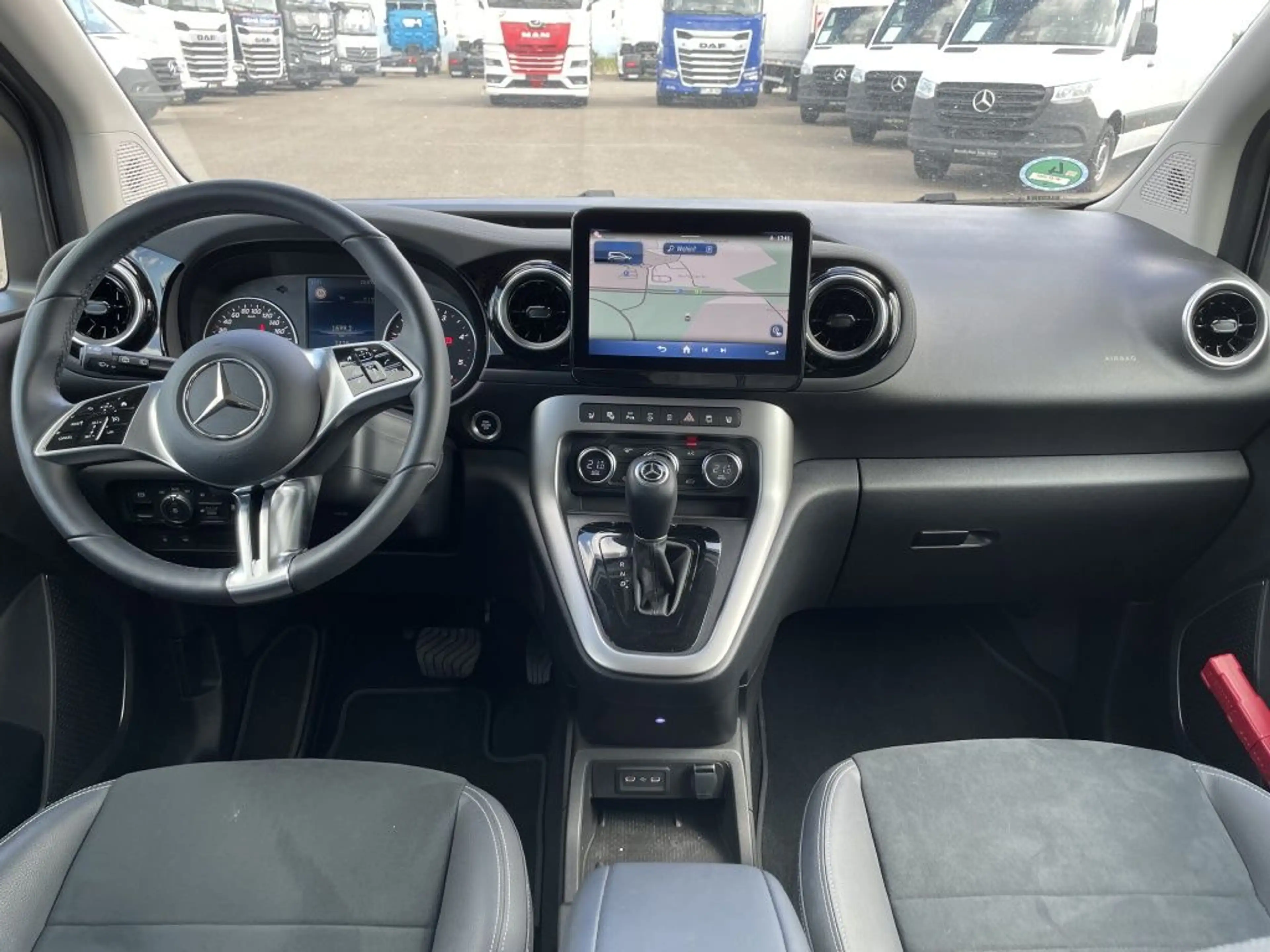 Mercedes-Benz T-Class T 180d Progressive EDITION/MBUX/NAVI/KAMERA/KEYL — photo 11