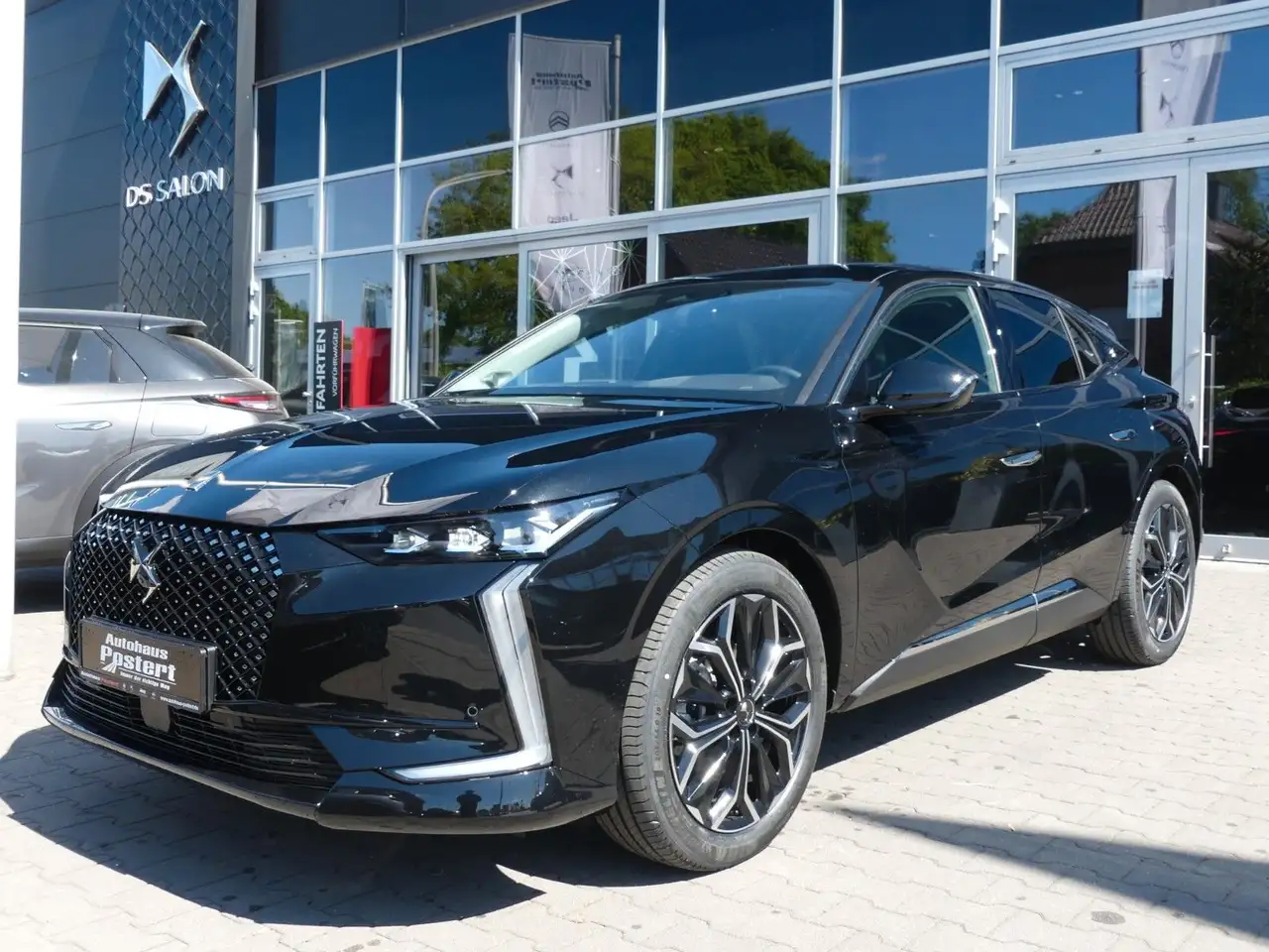 DS Automobiles DS 4