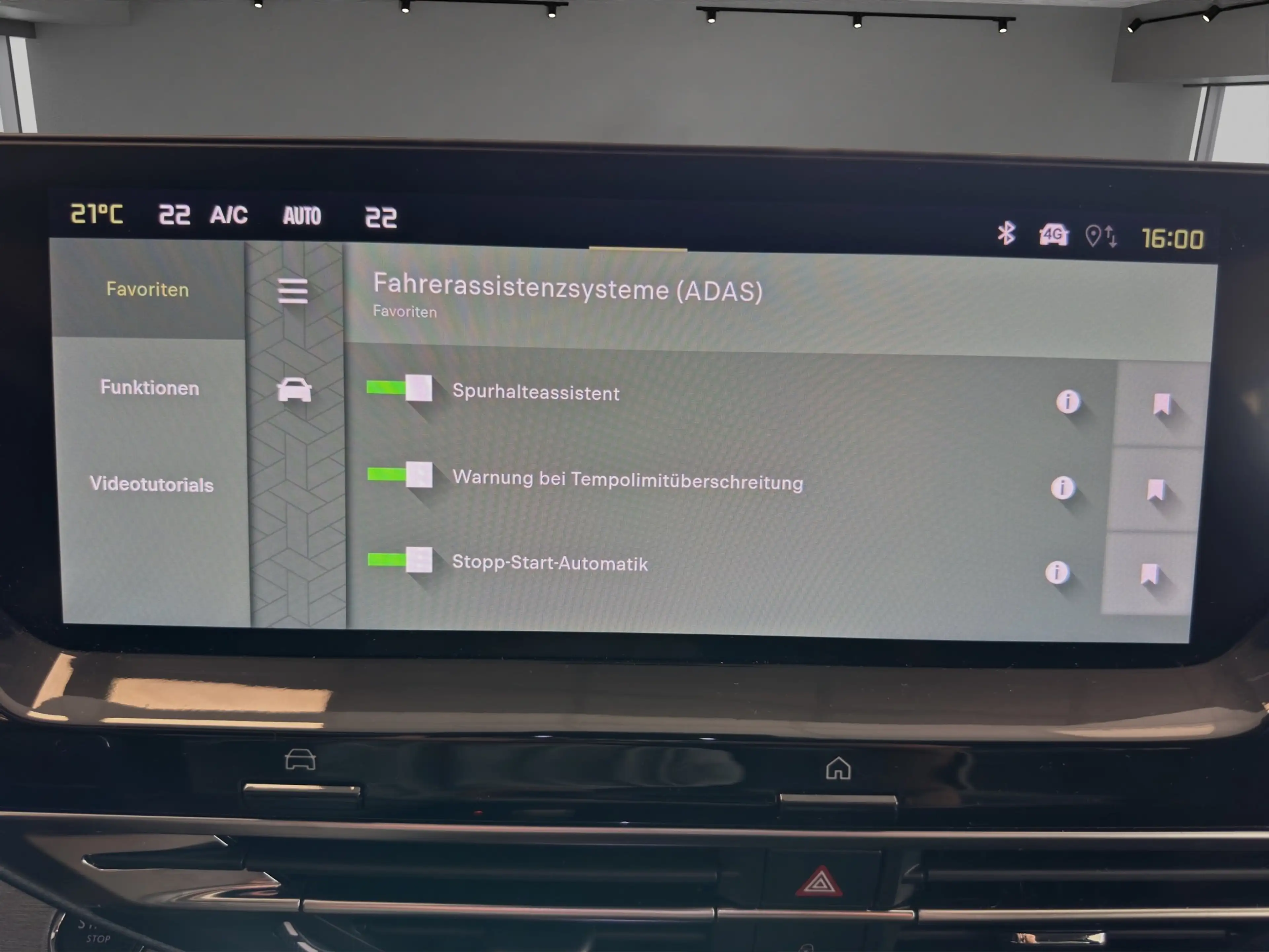 Citroen C5 X Plus 1.2 145 eDSC6 Hybrid PDC/RFK/SHZ/LED/DAB/NAVI — photo 12