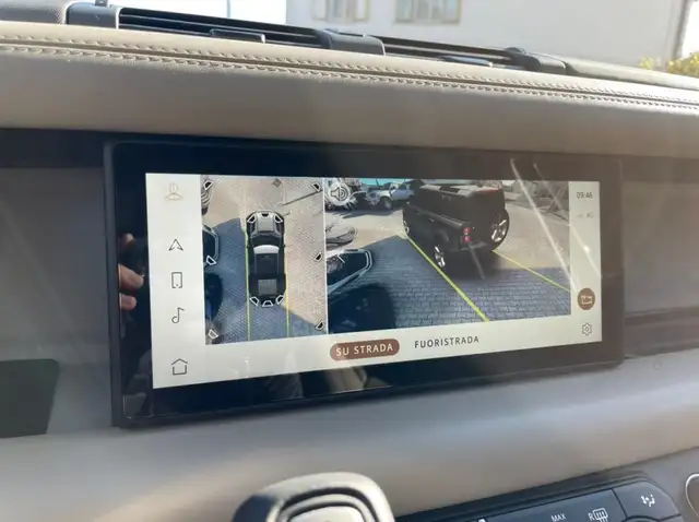 Land Rover Defender view 10
