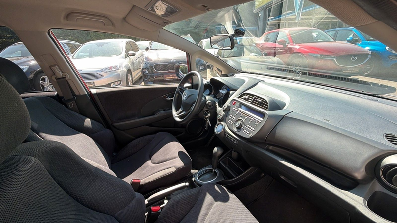 Honda Jazz Hybrid Comfort — photo 12