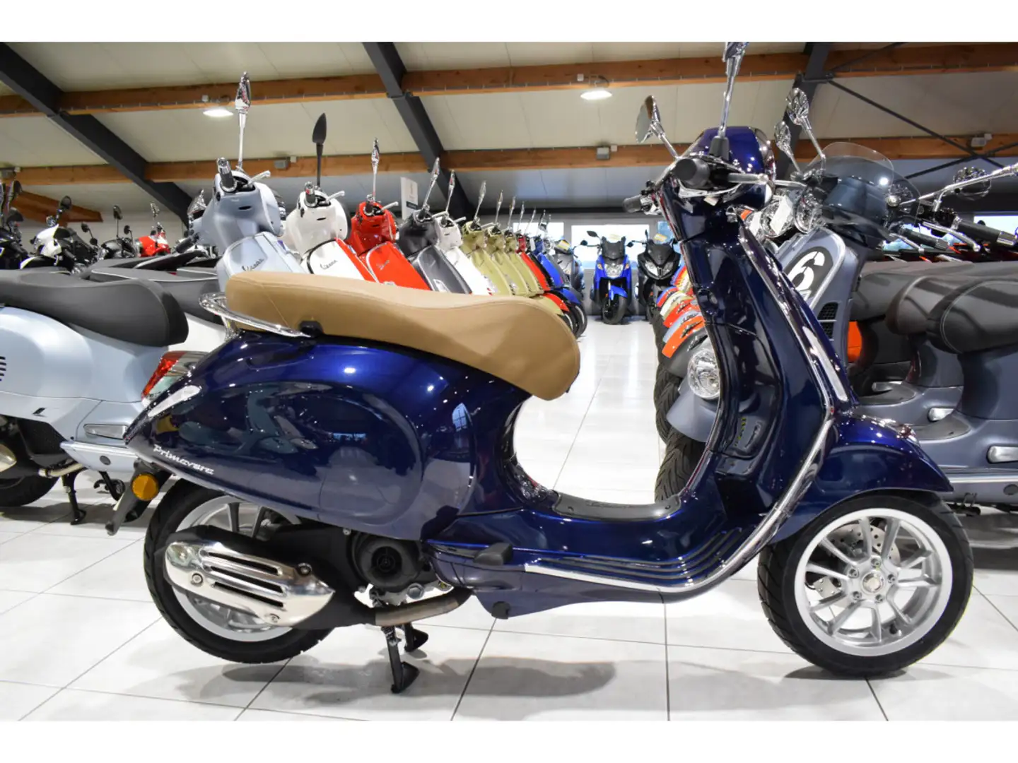 Vespa Primavera 50 4T  B E5 Bleu - 1