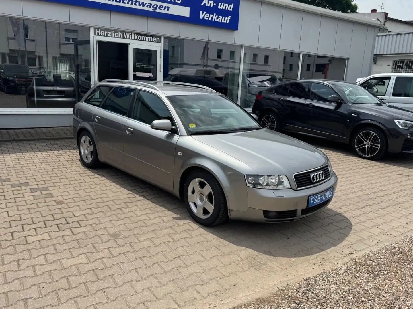 Audi A4 1.9TDI 96kW  Avant Grijs - 2