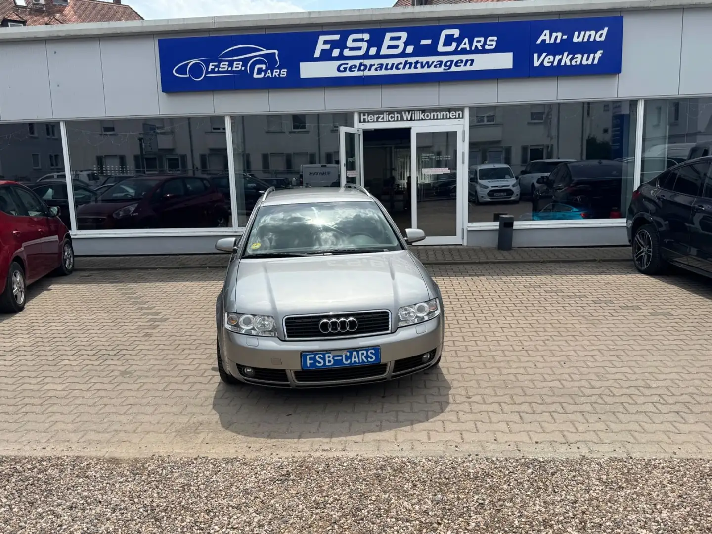 Audi A4 1.9TDI 96kW  Avant Grijs - 1