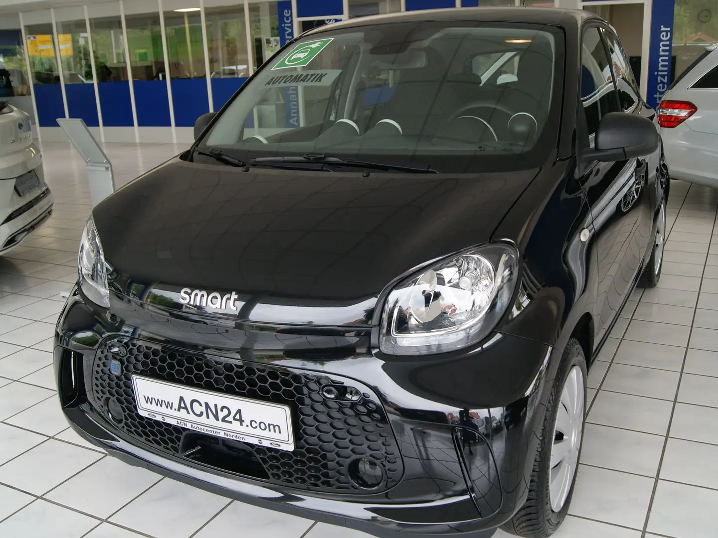 smart forFour electric drive / EQ Passion crna - 1