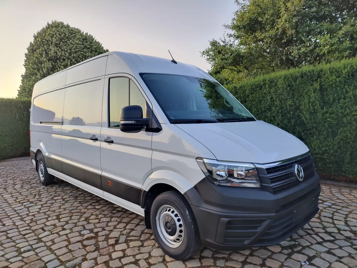 Volkswagen Crafter 2.0 CR TDi L4H3 Automaat 103 kw. L4 Wit - 1