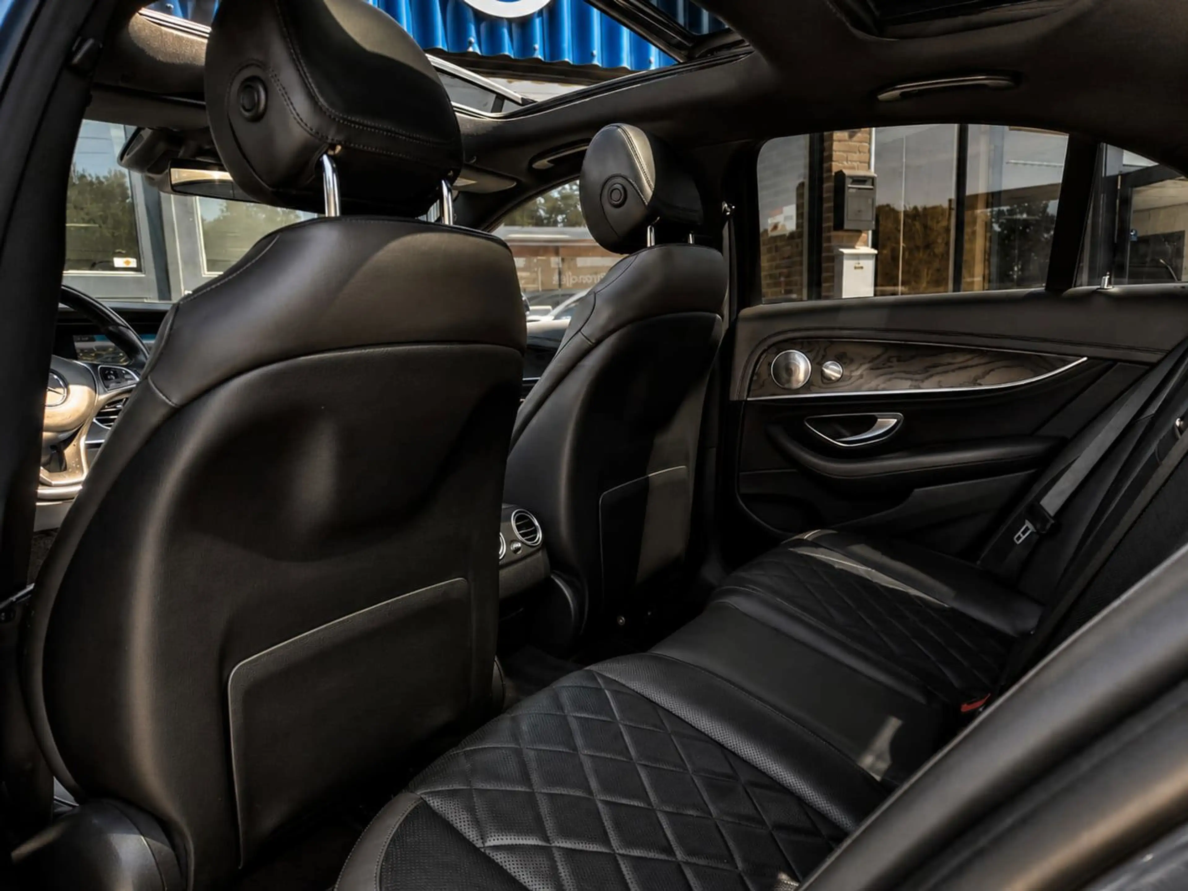 Mercedes-Benz E 350 e Business Solution AMG Vol! Onderhouden — photo 12