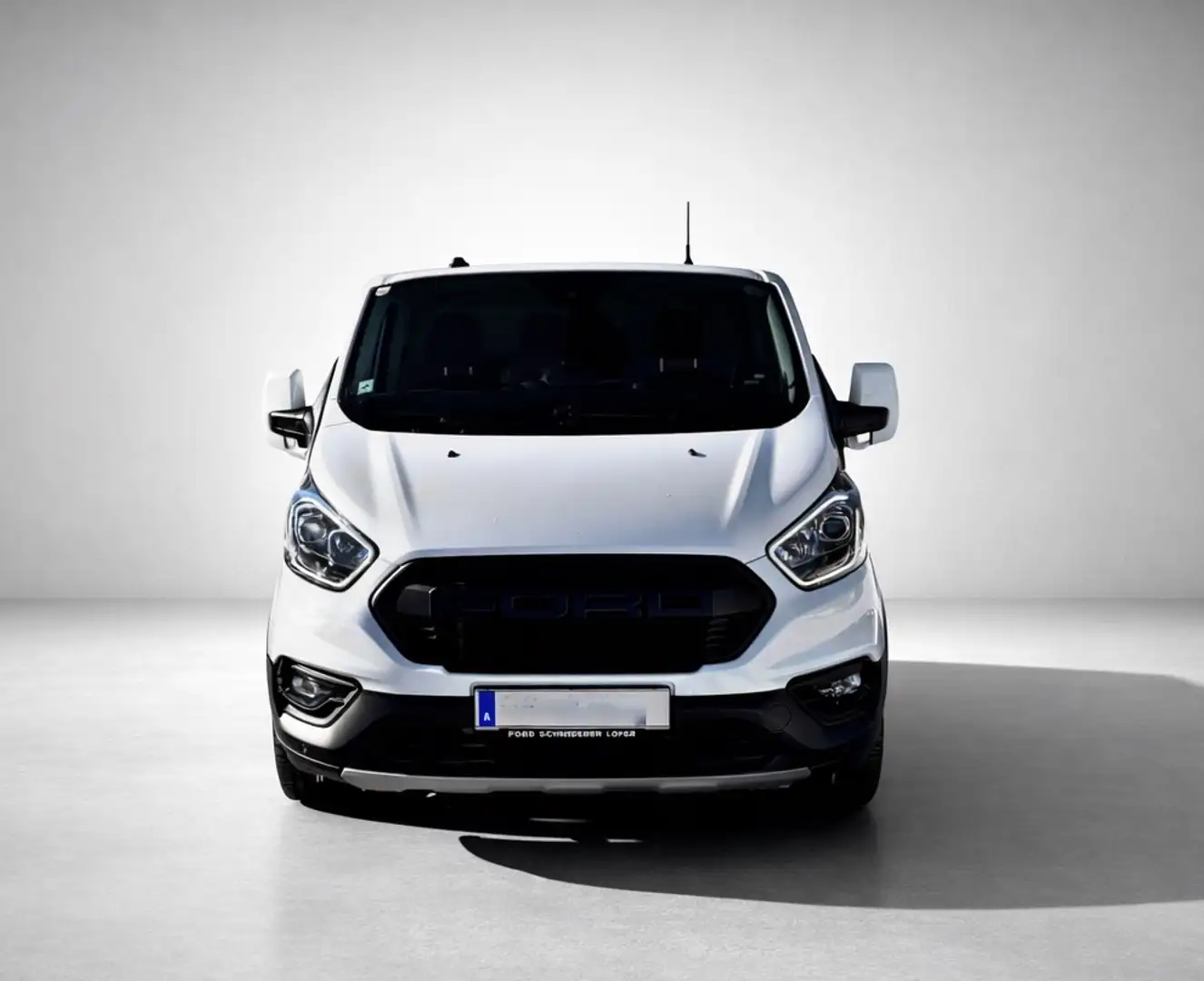 Ford Transit Custom Kasten 2,0 TDCi L1H1 300 Trail Pickerl Neu gemacht - 1