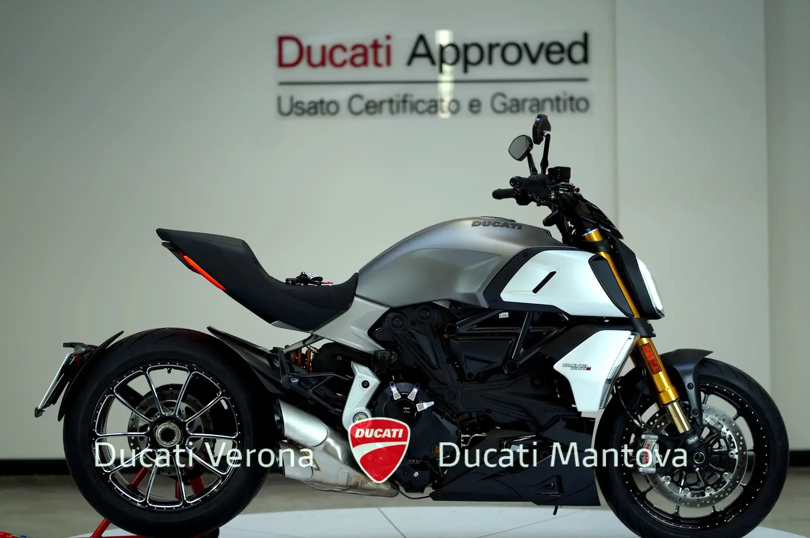 Ducati Diavel Diavel 1260 S solo 779 km - FULL OPTIONAL Сірий - 1