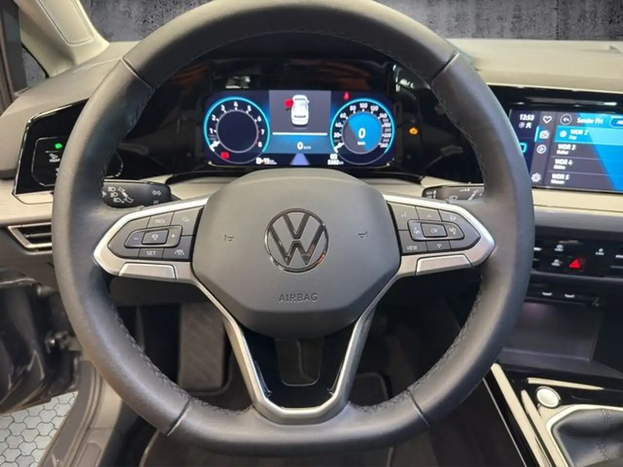 Volkswagen Golf 1.5 TSI Style LED+SHZ+Kamera+PDC 21