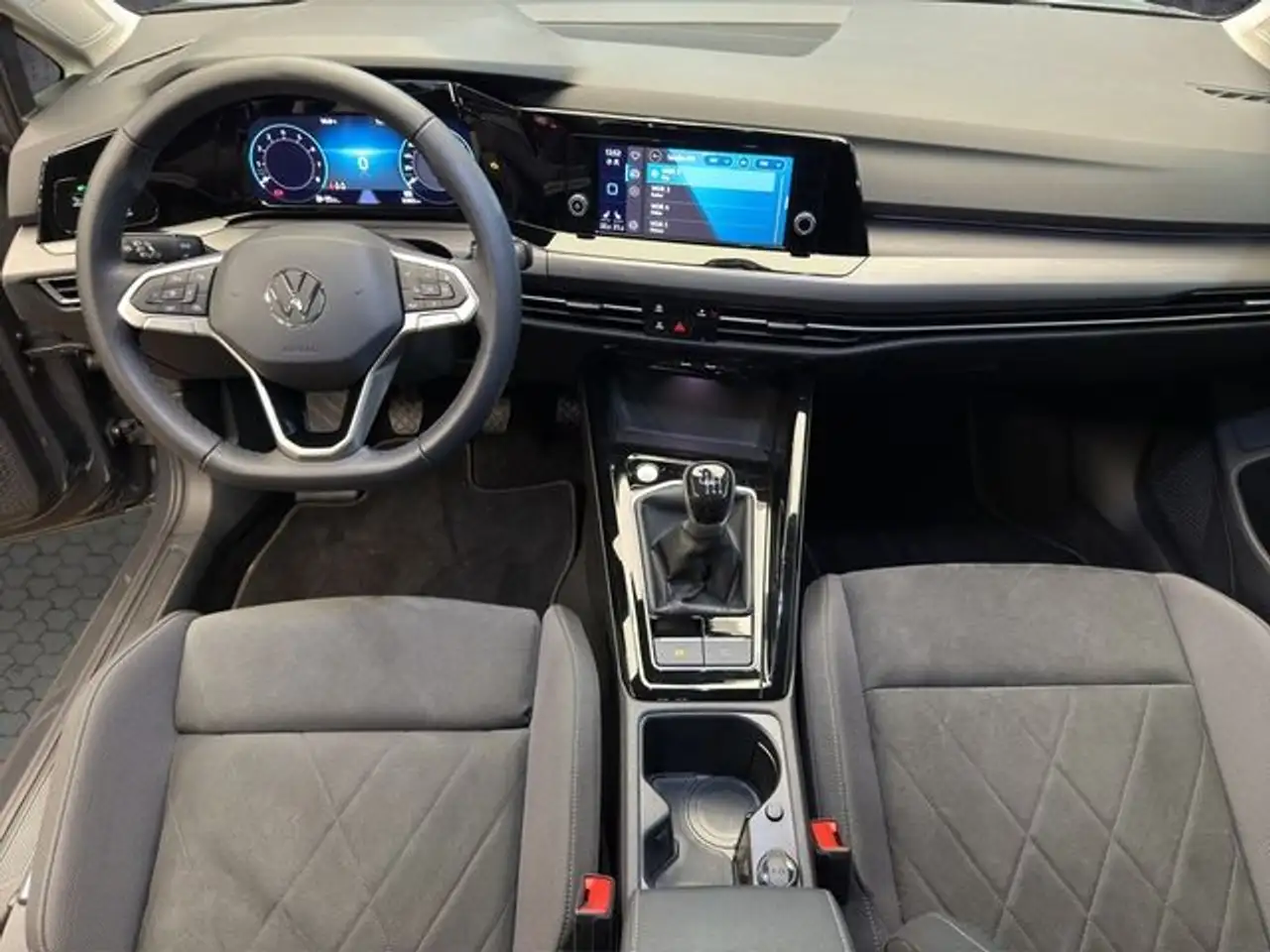 Volkswagen Golf 1.5 TSI Style LED+SHZ+Kamera+PDC 9