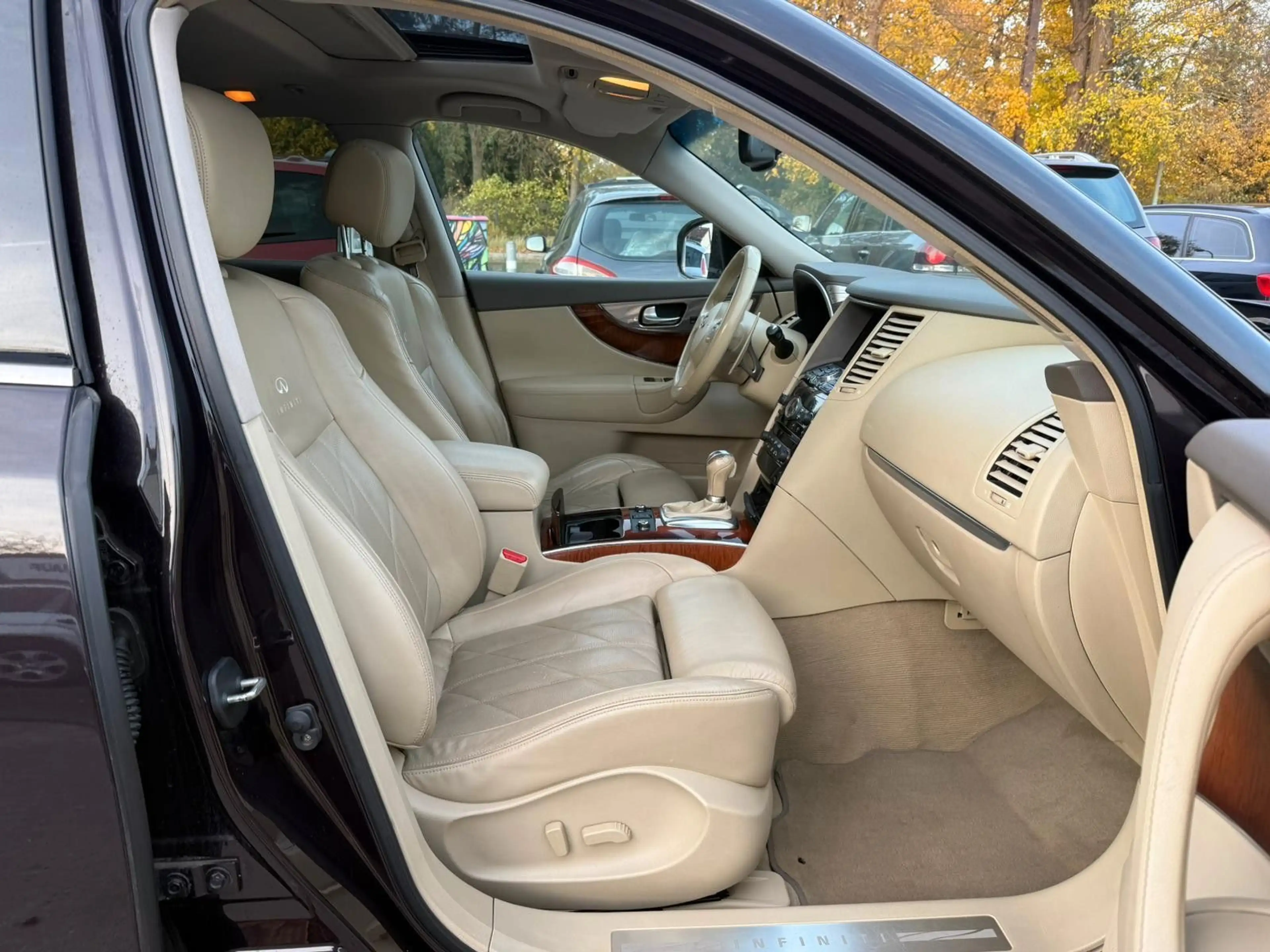 Infiniti FX 30d V6 AWD GT*TOP*TUV NEU*LEDER*SHZ* — photo 12