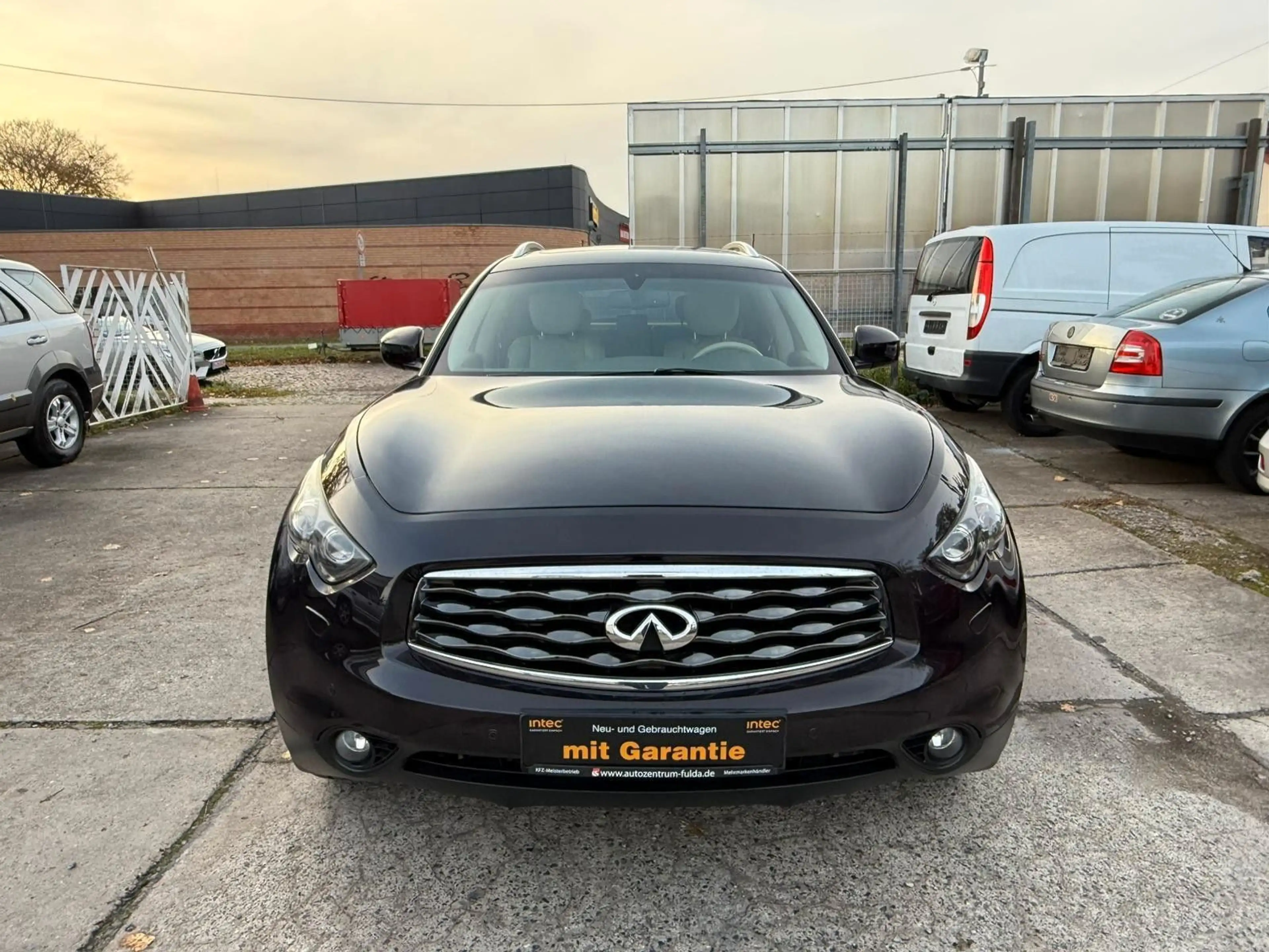 Infiniti FX 30d V6 AWD GT*TOP*TUV NEU*LEDER*SHZ* — photo 2